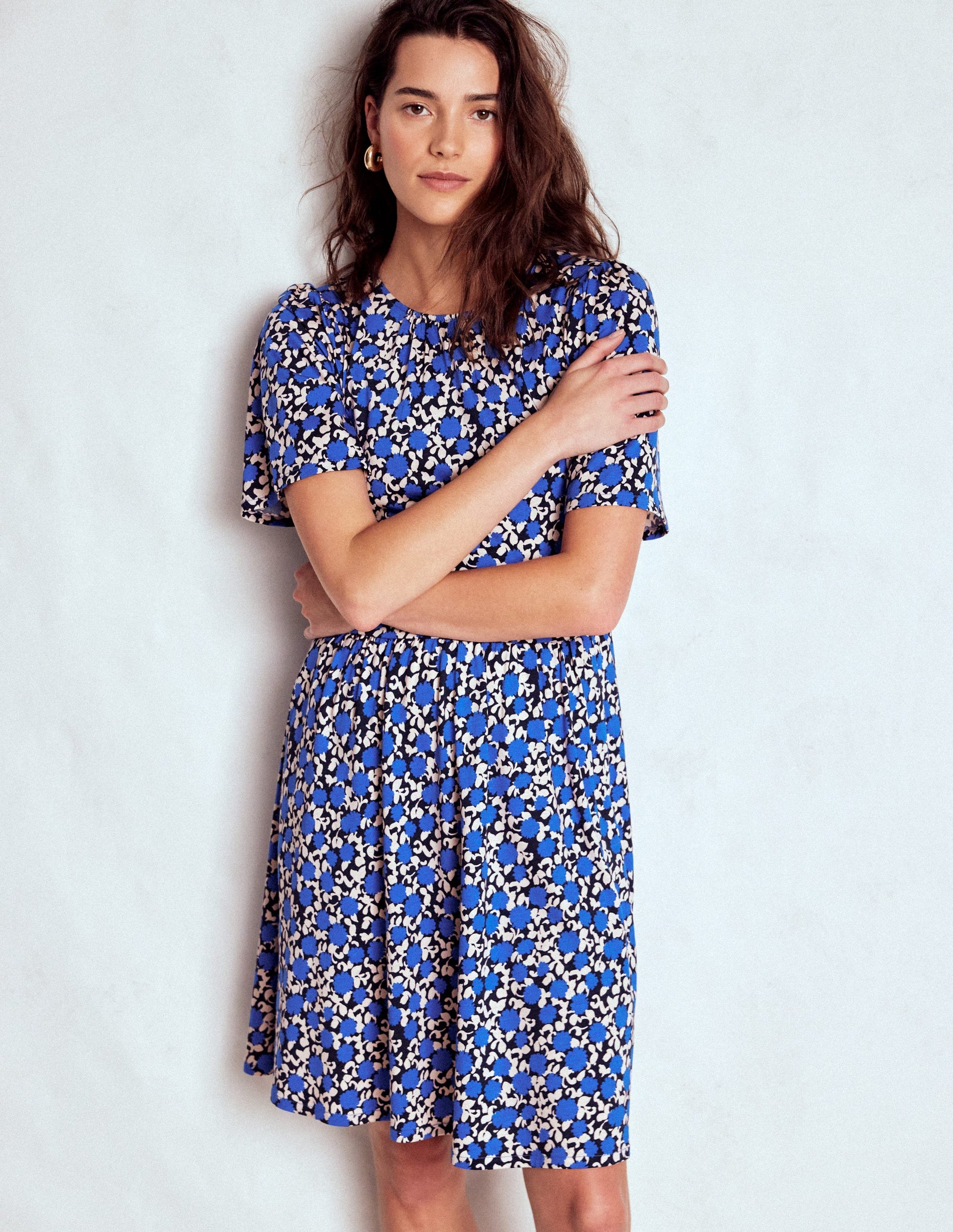 Louisa Short Jersey Dress-Kingfisher Blue, Floweret Vine-4