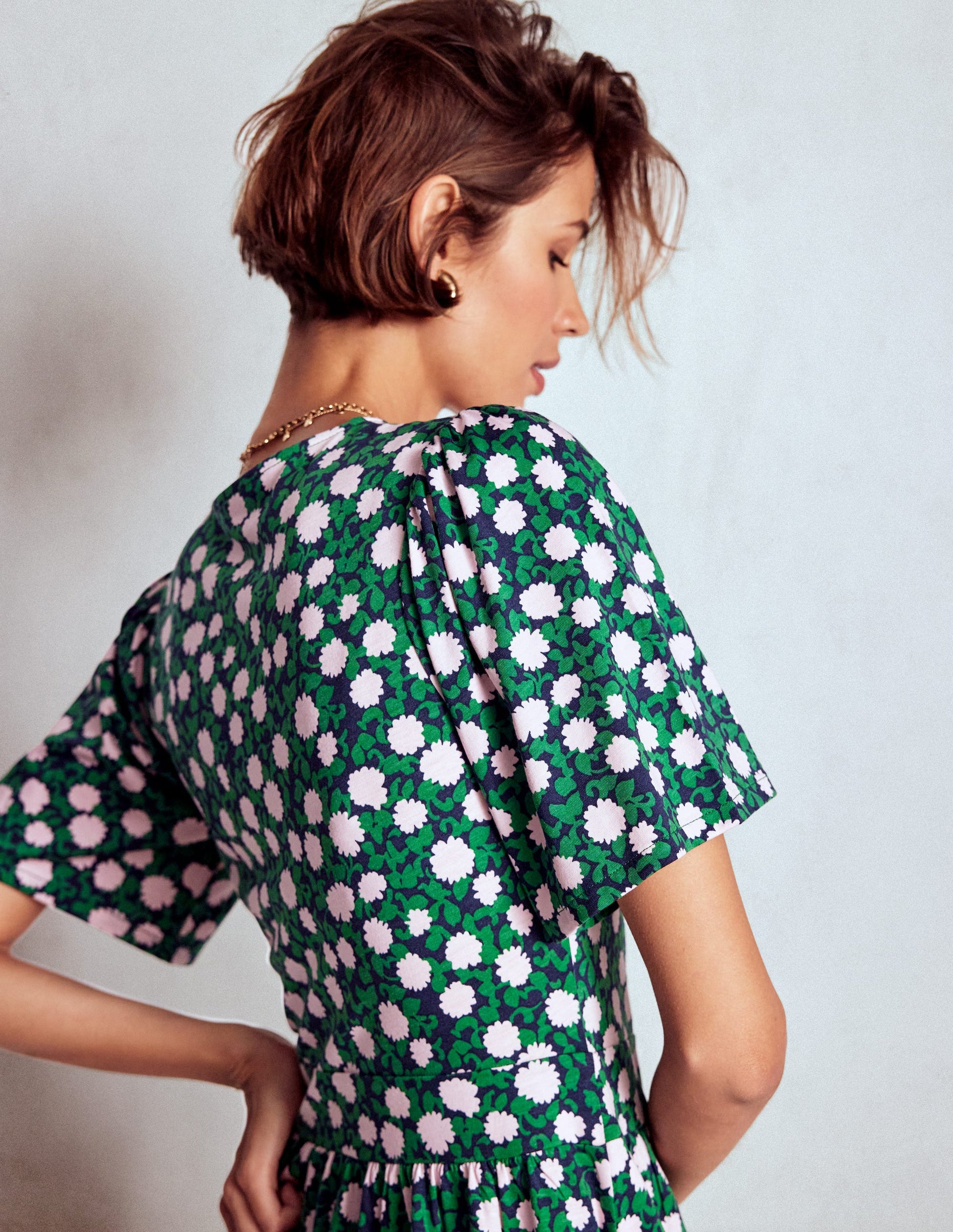 Louisa Jersey Midi Dress-Rich Emerald, Floweret Vine-3