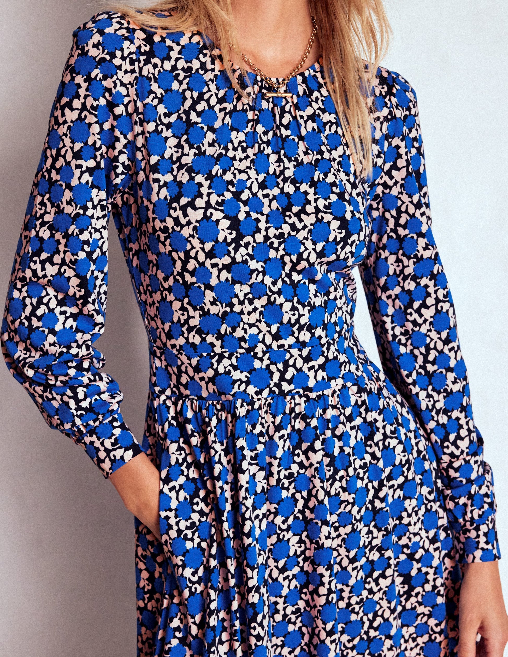 Alexandra Jersey Midi Dress-Kingfisher Blue, Floweret Vine-3