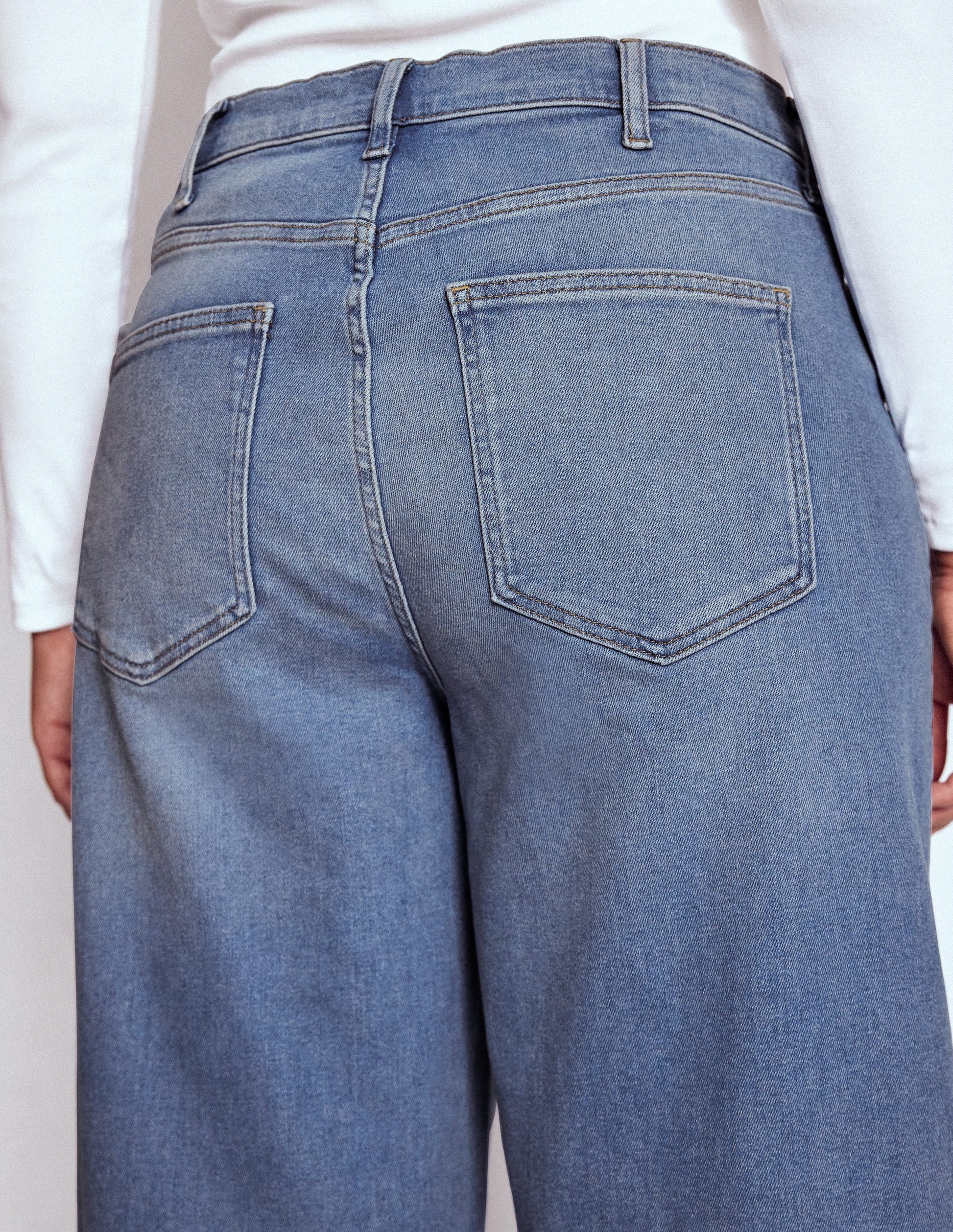 High Rise Wide Leg Jeans-Light Vintage-9