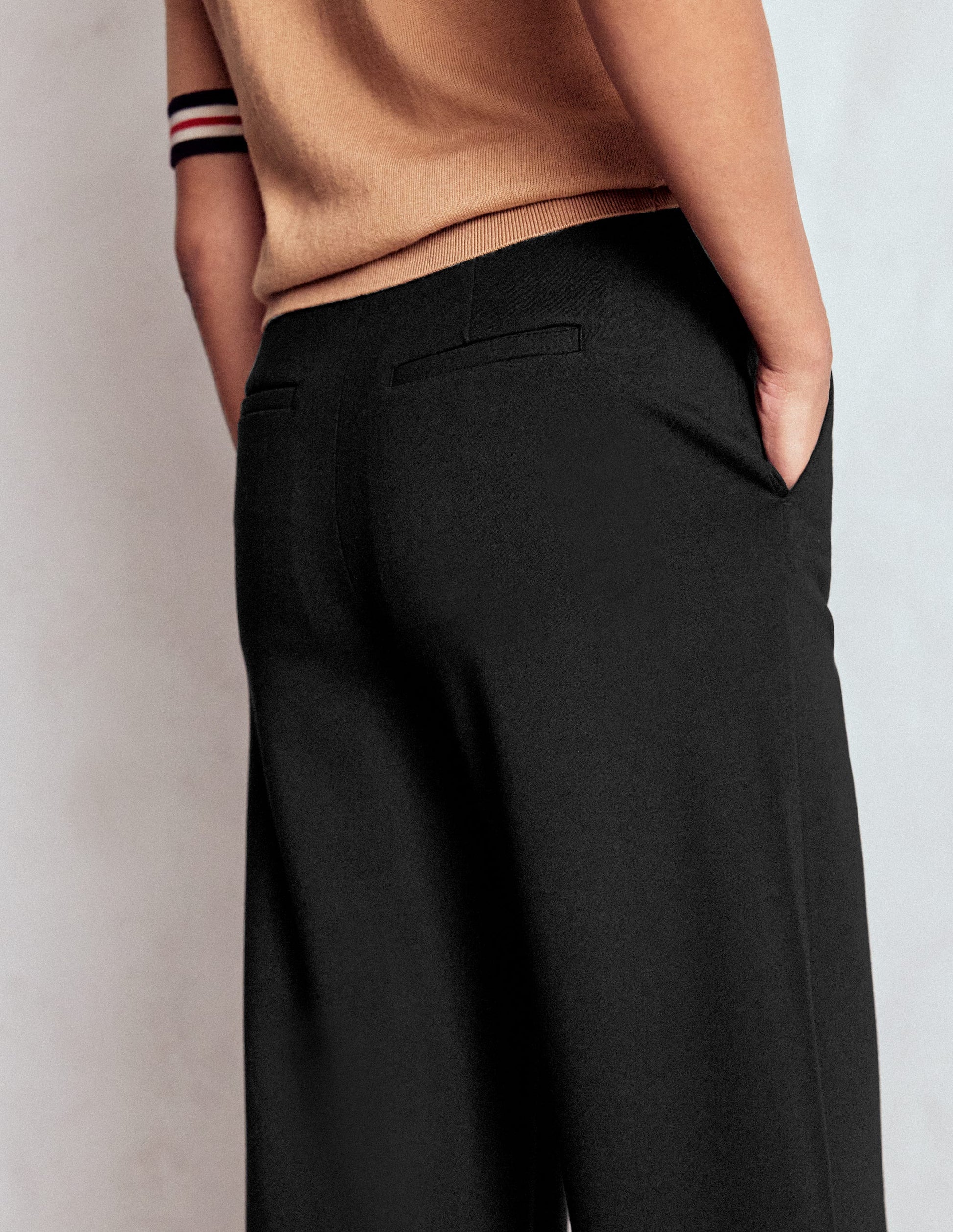 Belgravia Ponte Crop Trousers-BLACK-4