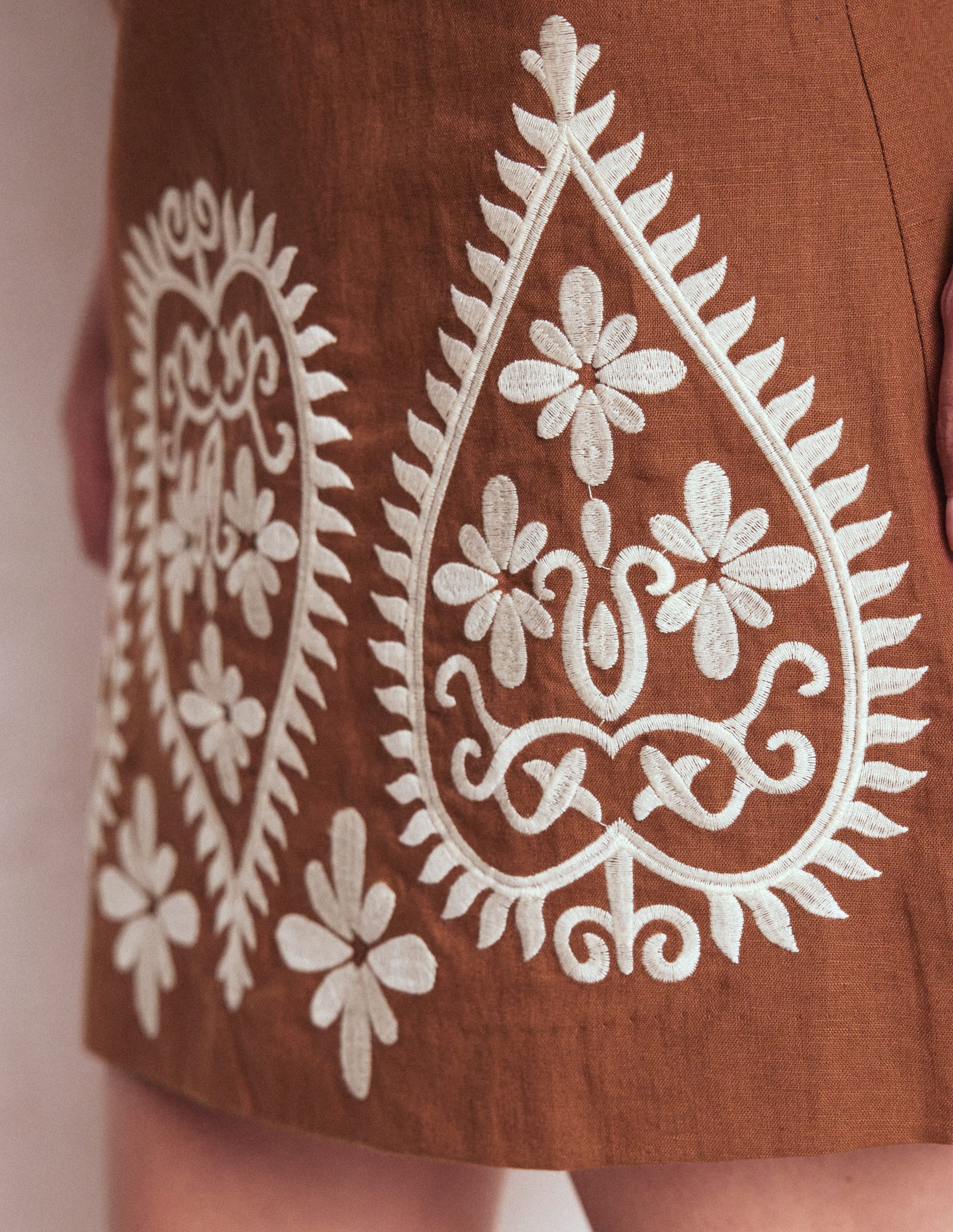 Embroidered Linen Skirt-Russet Embroidery-3