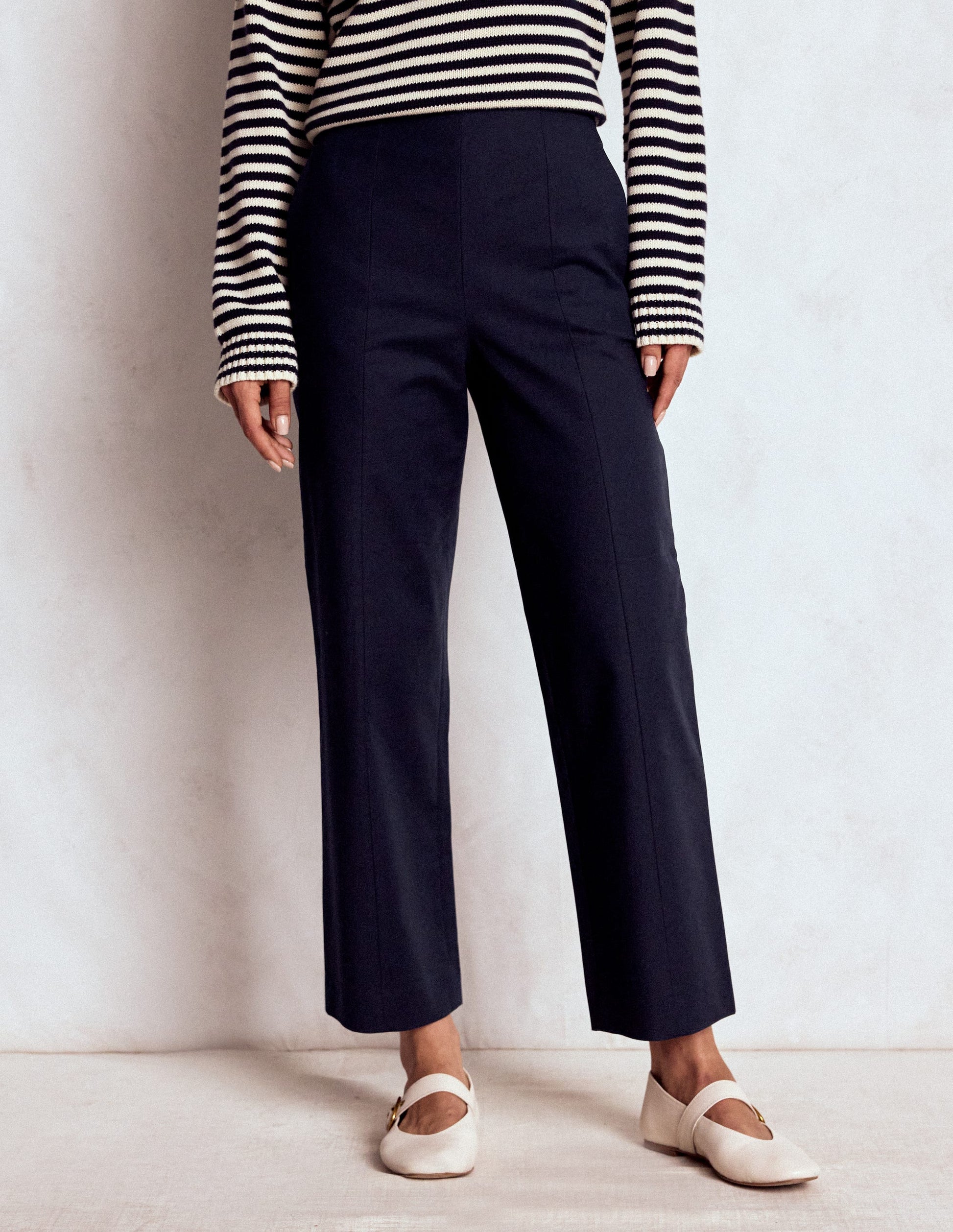 Smart 7/8 Trousers-Navy-4