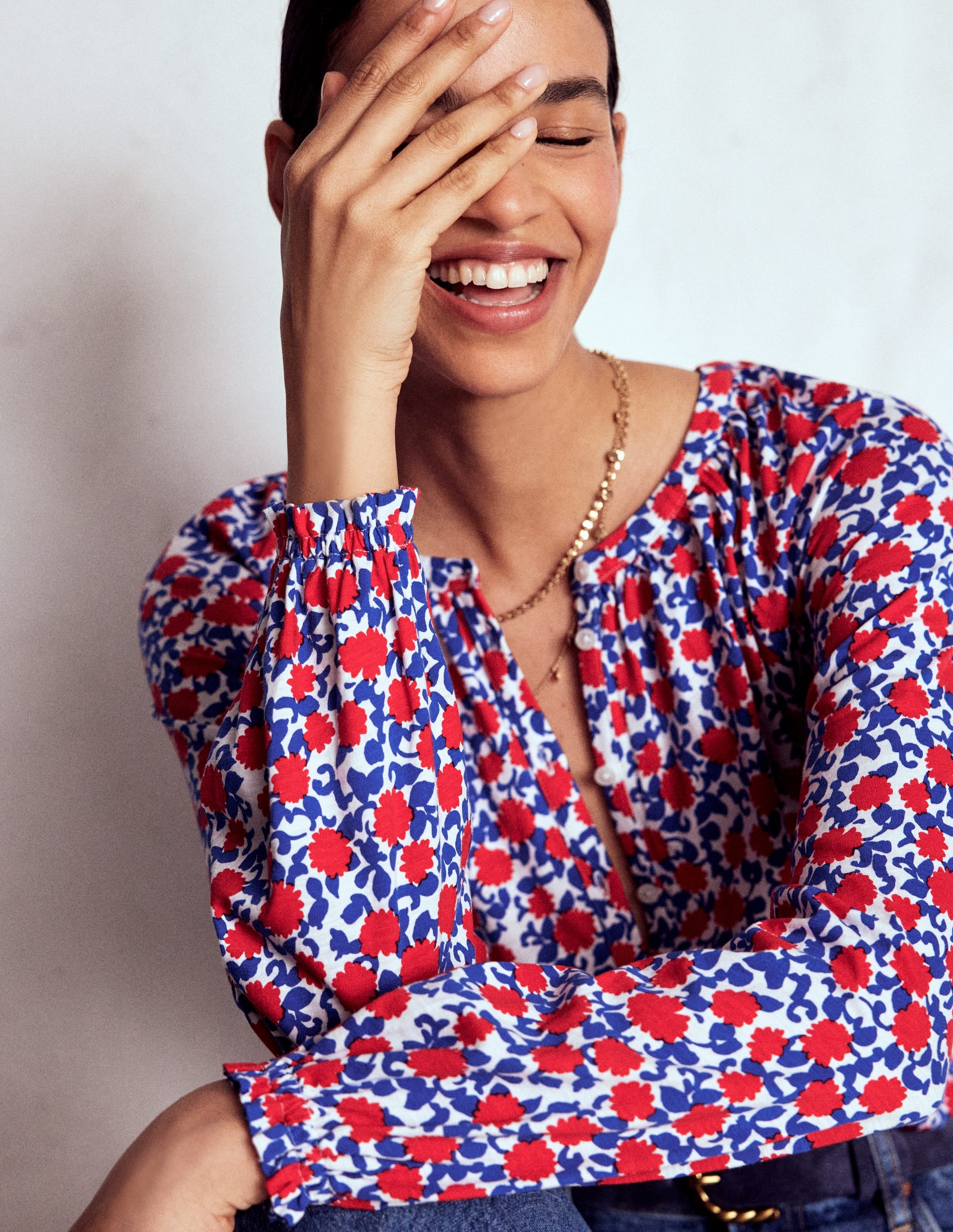 Isla Long Sleeve Jersey Shirt-Poppy Red, Floweret Vine - Image 5