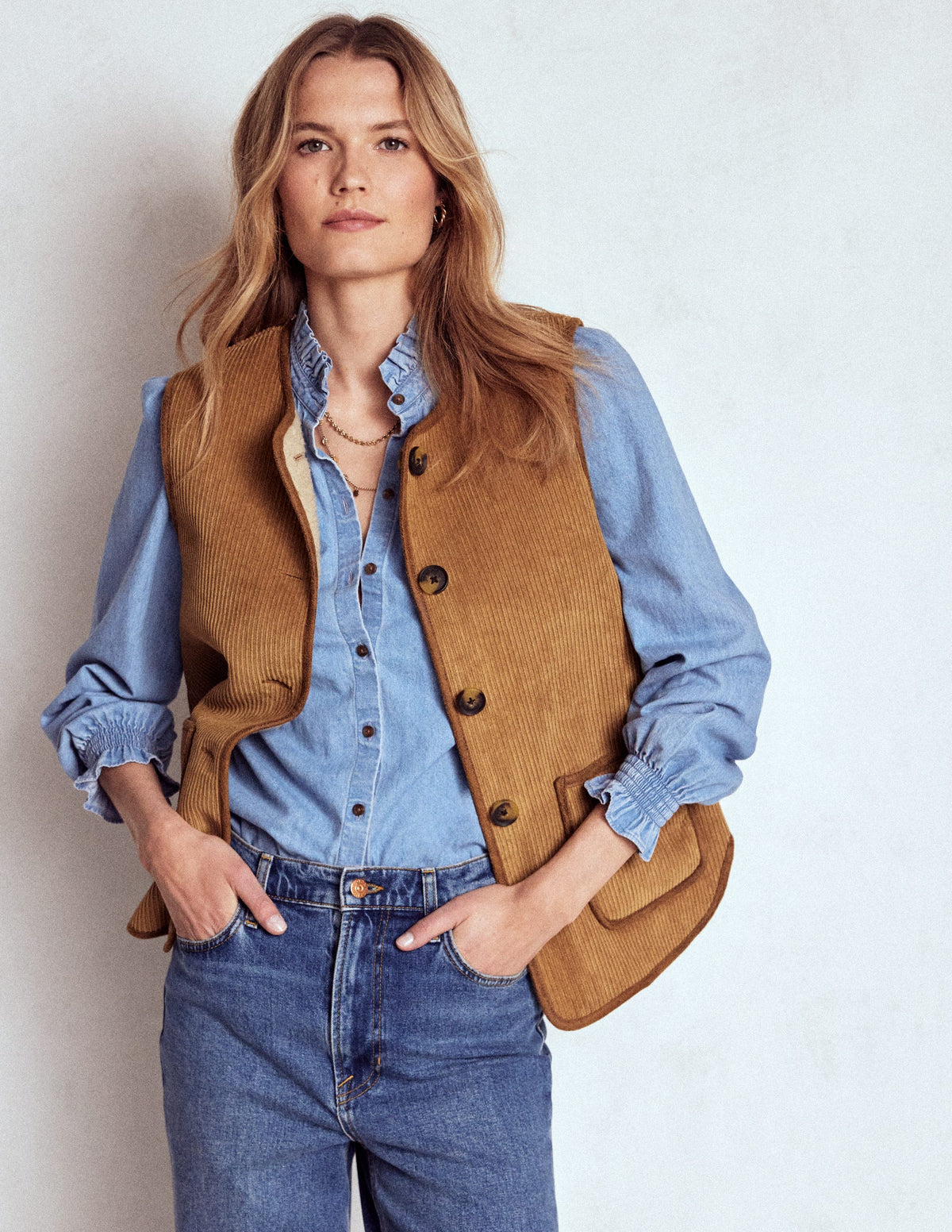 Clerkenwell Reversible Gilet-Hazelnut Brown, Natural - Image 1