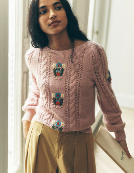 Fluffy Embroidered Jumper-Soft Lavender Pink