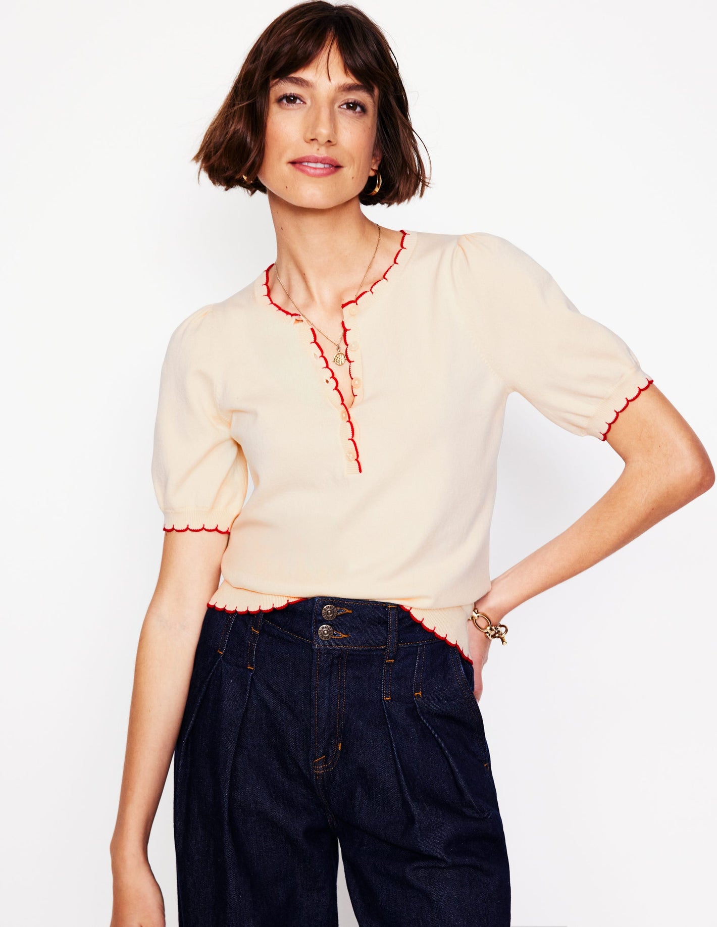 Pru Scallop Trim T-shirt-Warm Ivory