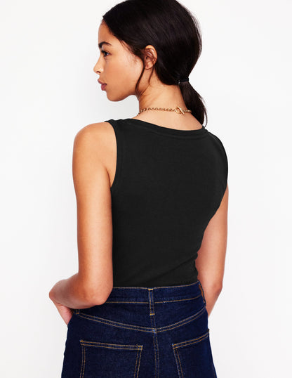 Essential Scoop-Neck Vest-Black