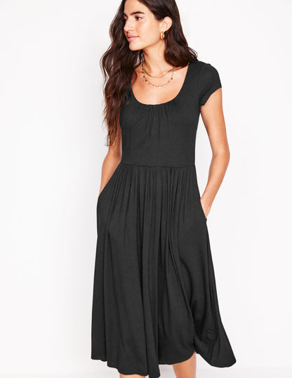 Samantha Scoop Jersey Dress-Black-4
