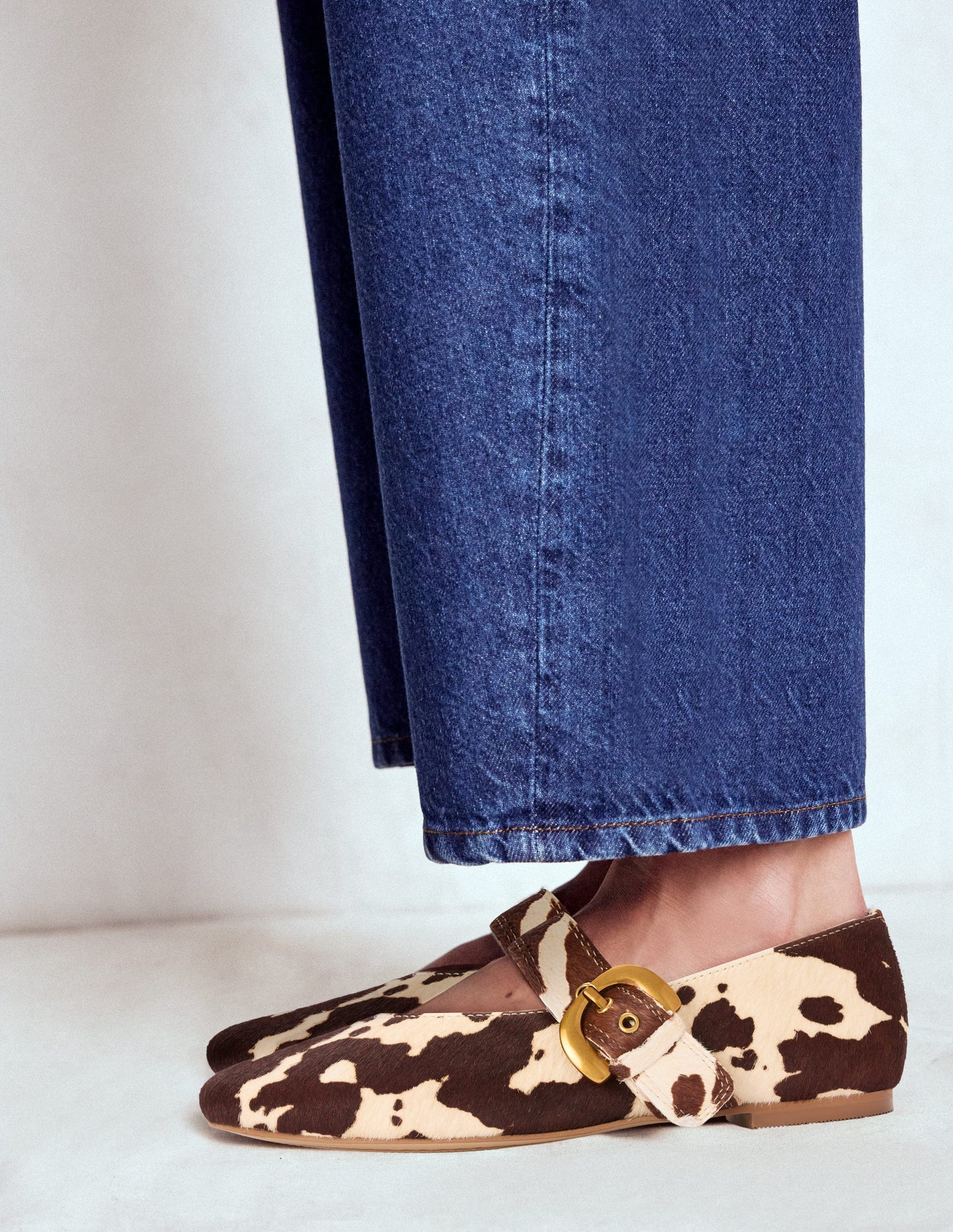 Kylie Flat Buckle Mary Janes-Brown/Ivory