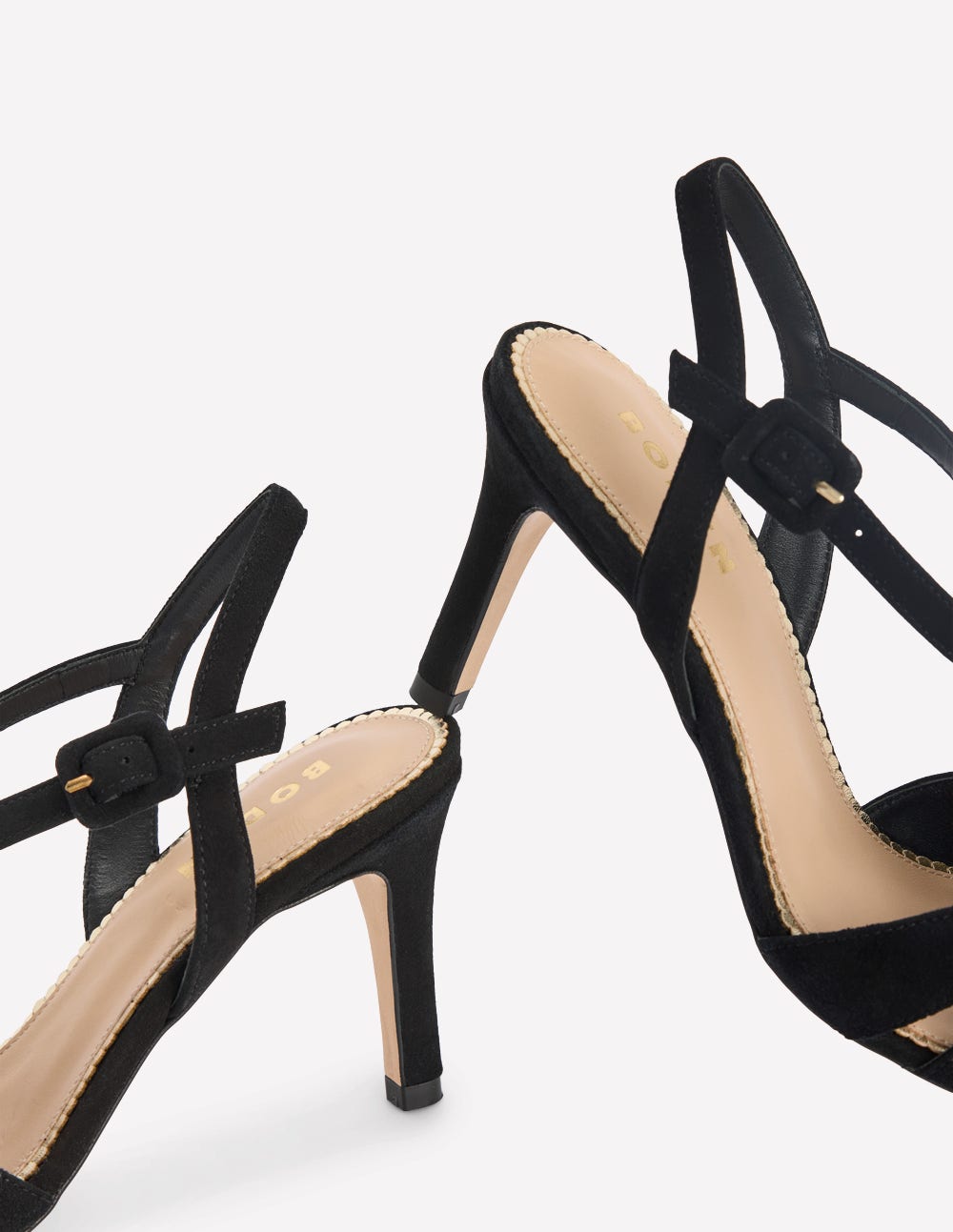 Point Interlocked Heels-Black - Image 5