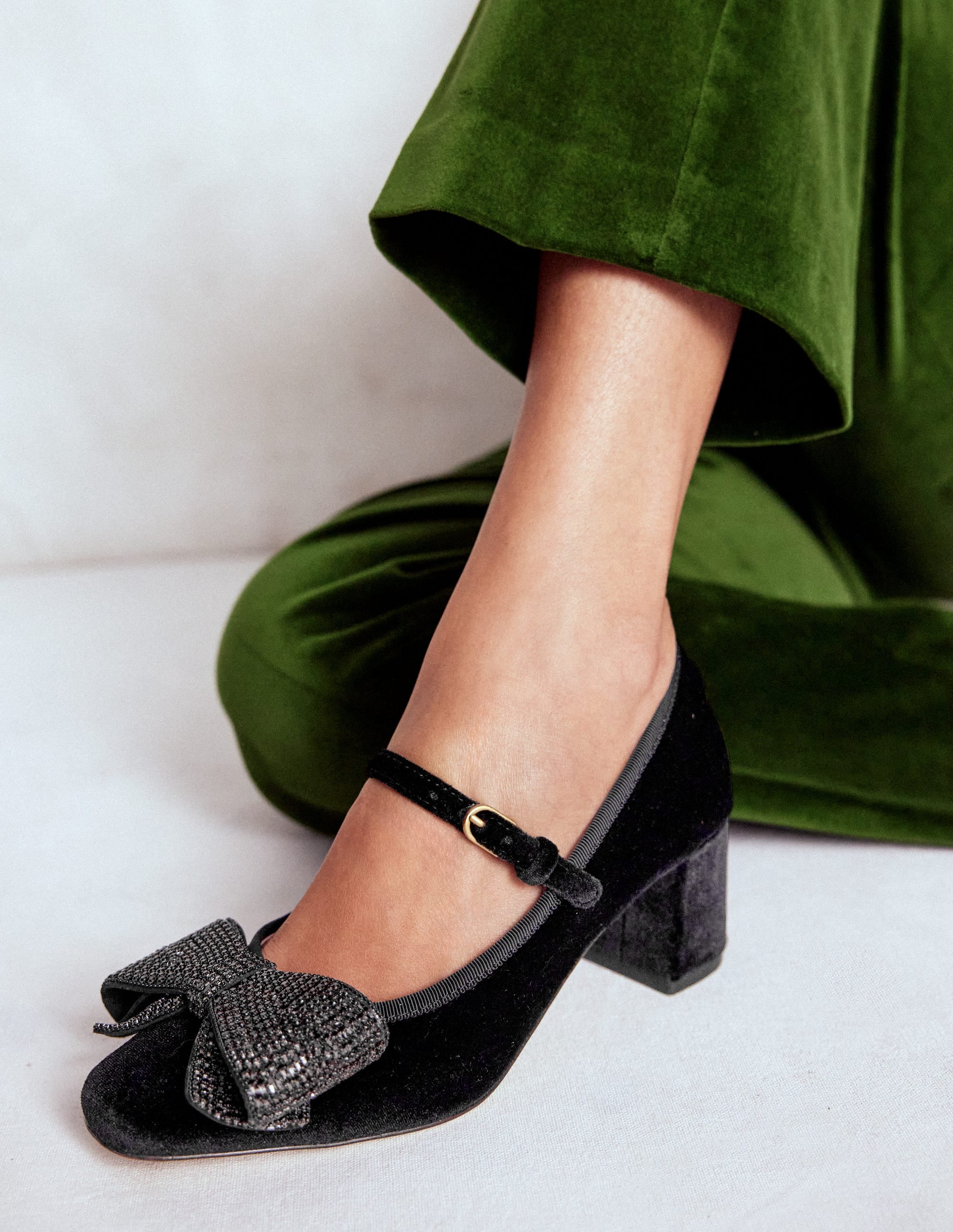 Embellished Bow Block Heels-Black - Image 2