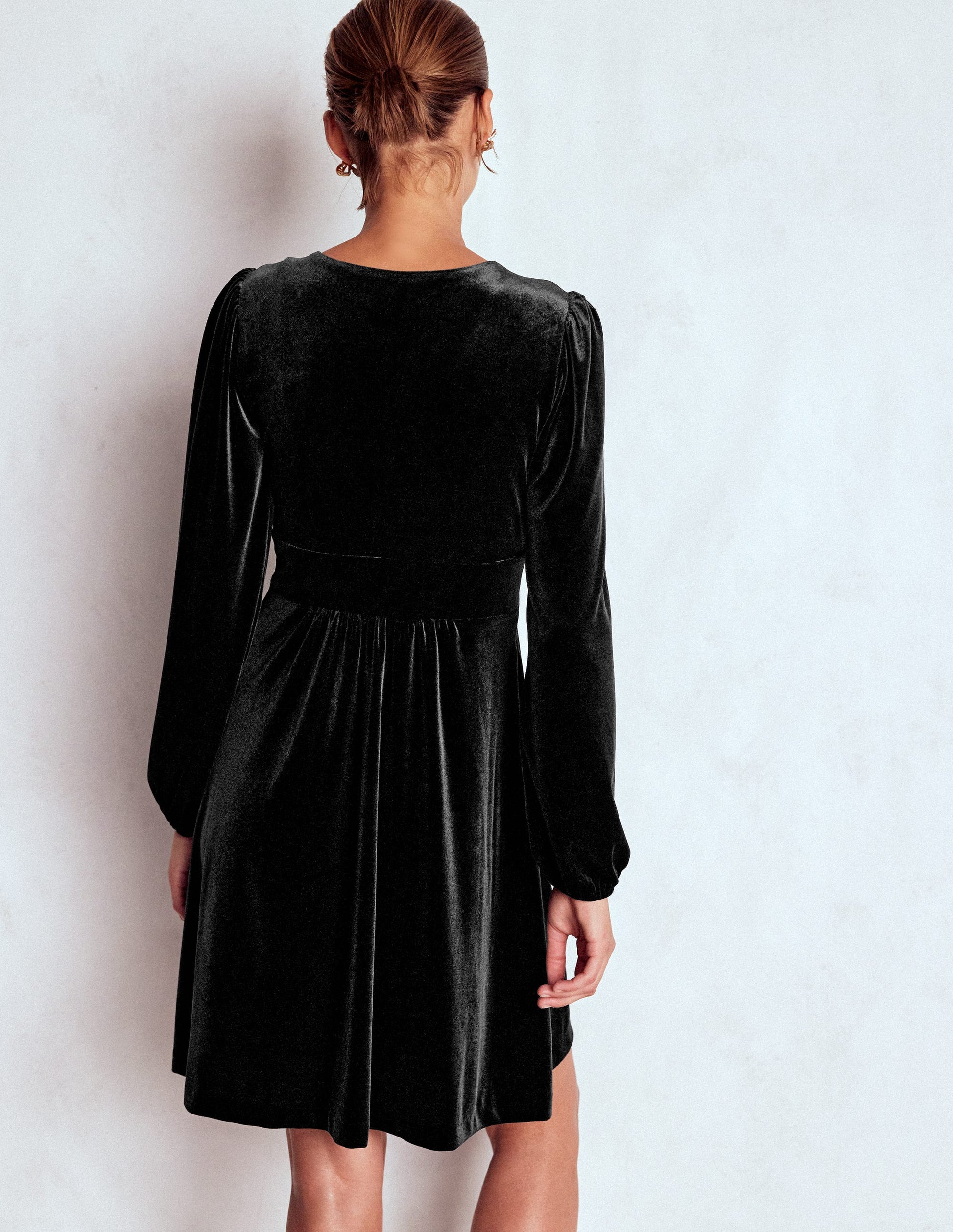 Jocelyn Short Velvet Dress-Black-4