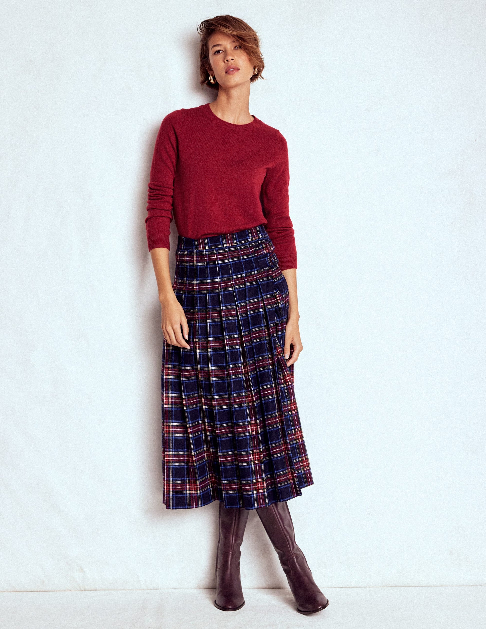 Eva Cashmere Crew Neck Jumper-Red Liquorice-4