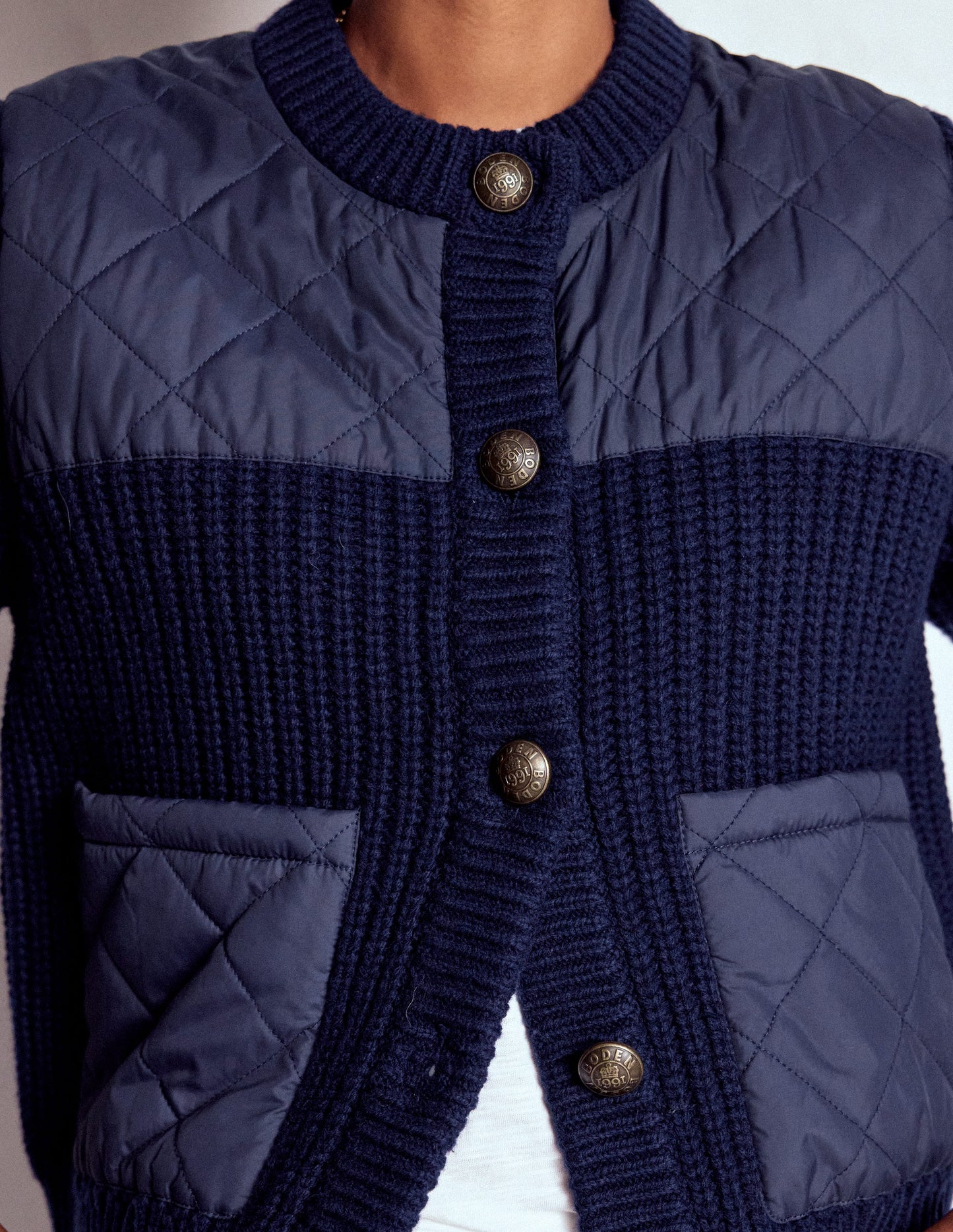 Short Quilted Knitted Jacket-Navy