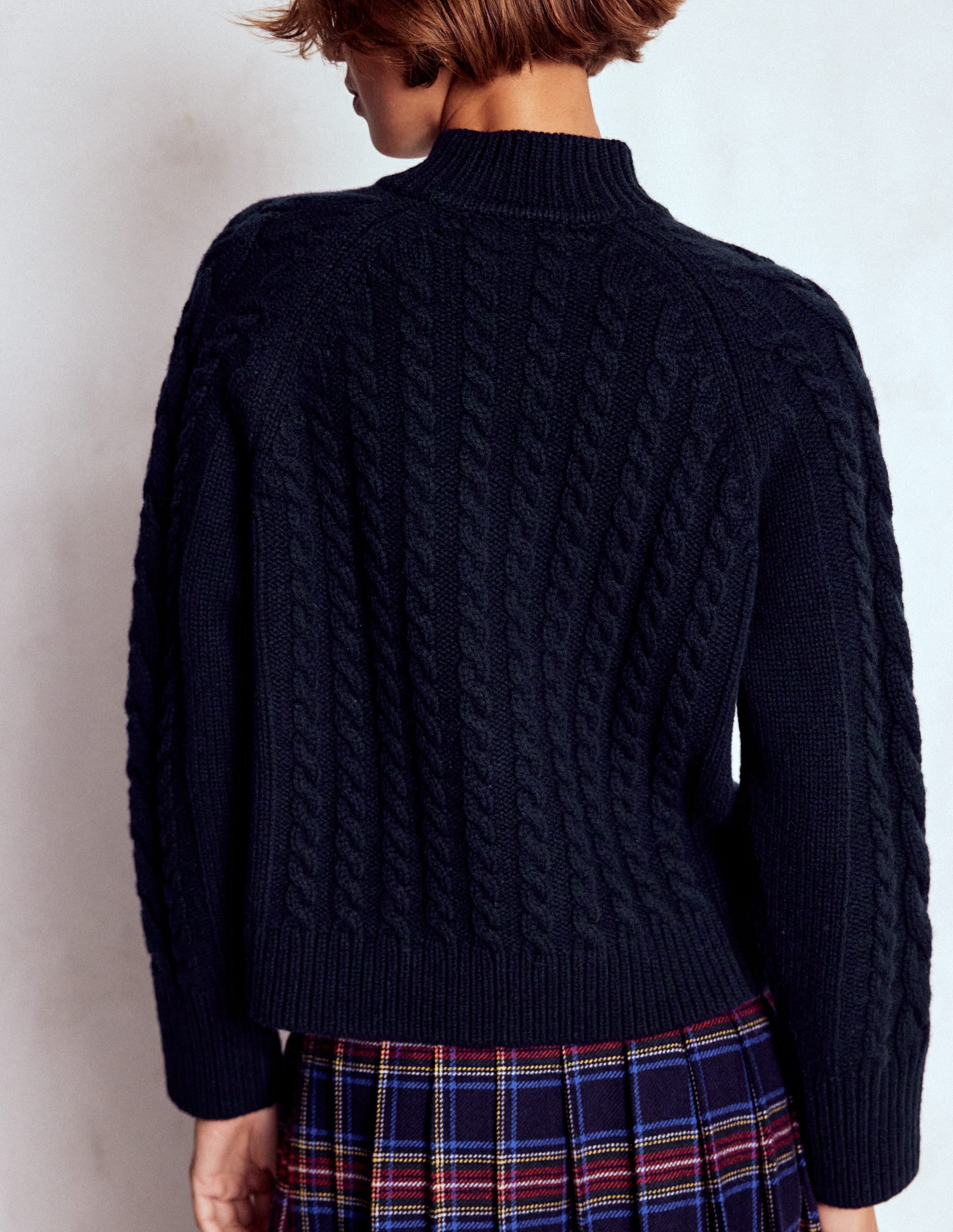 Amara Merino Cable Jumper-Navy - Image 3