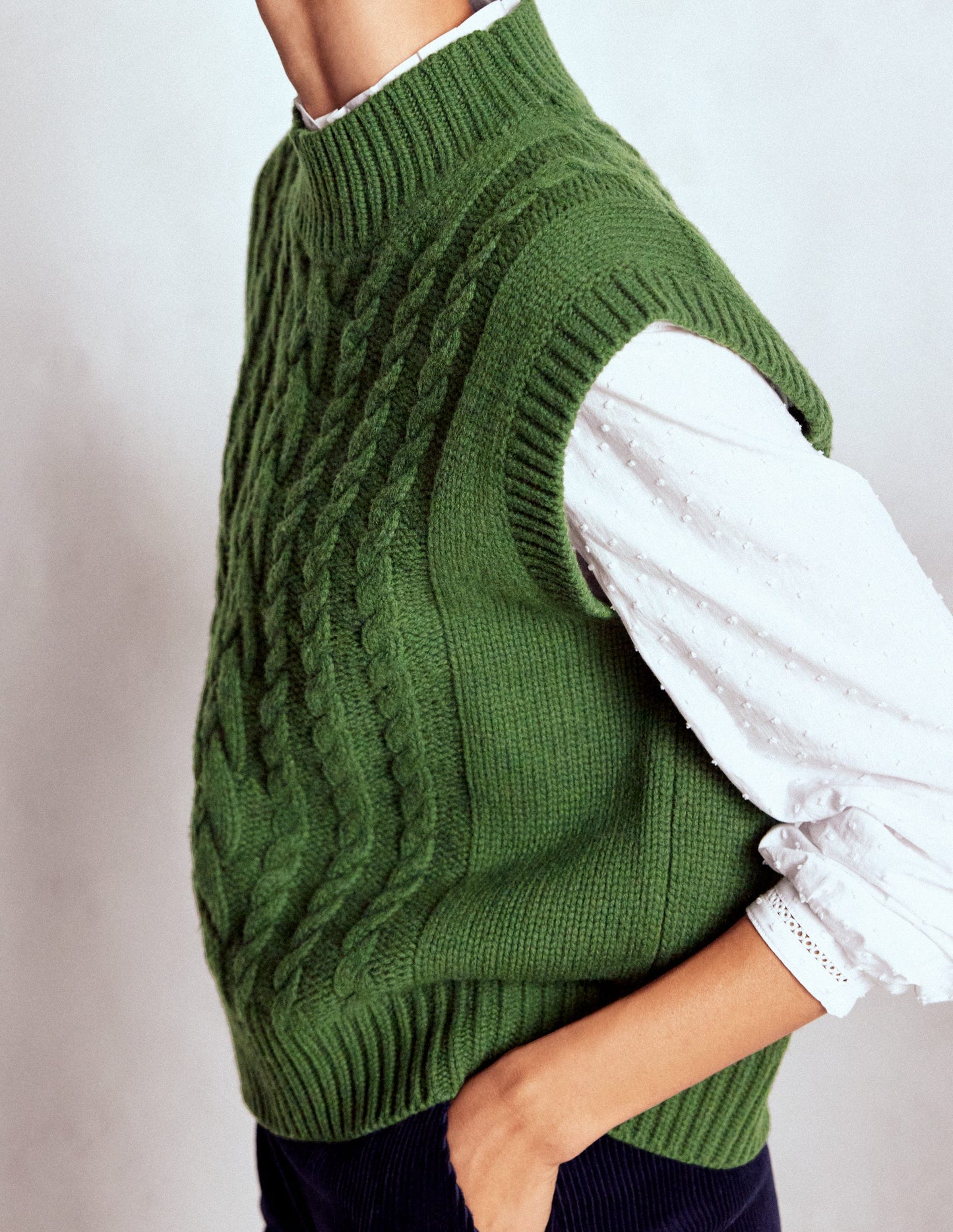Amara Merino Cable Tank-Green Fir