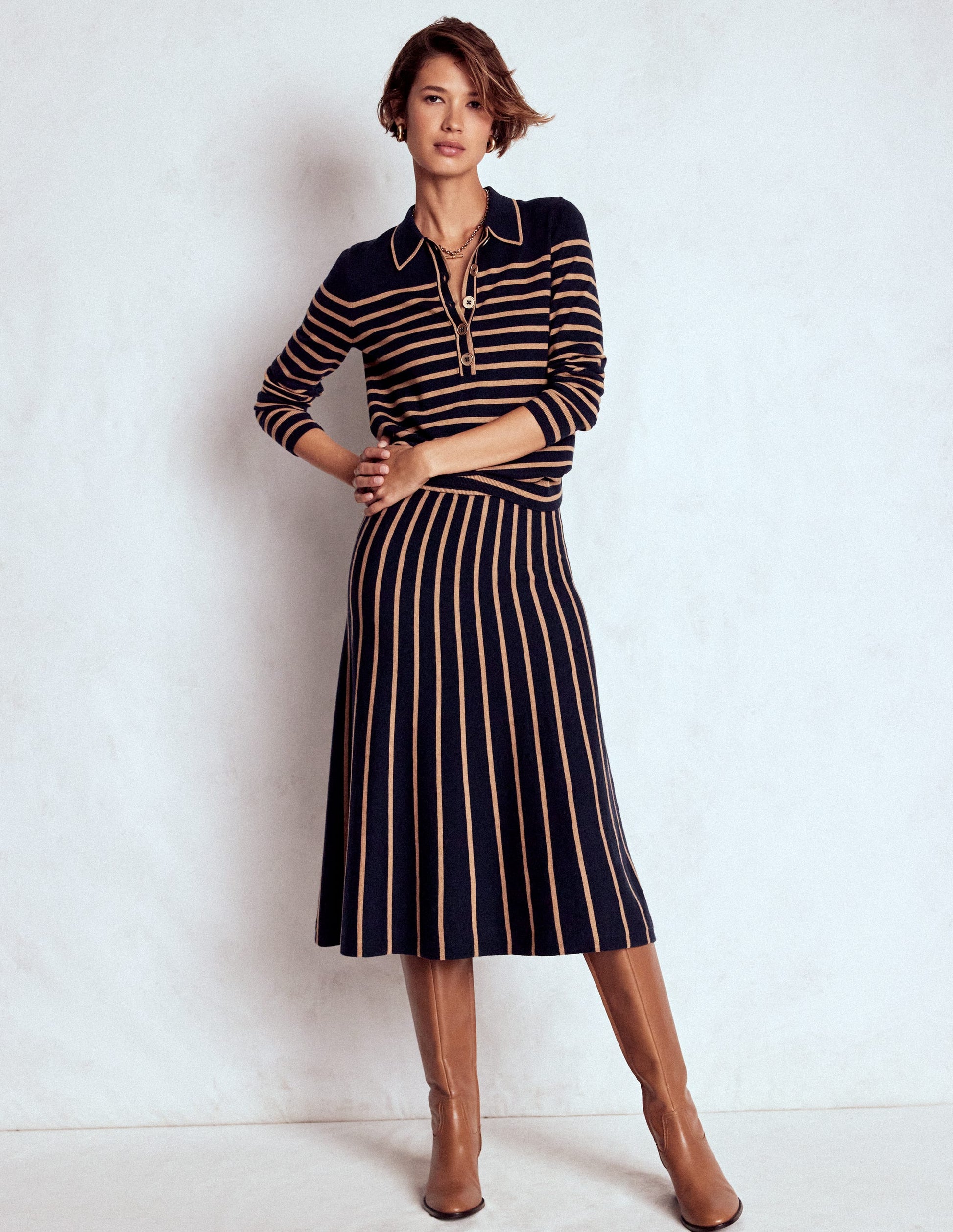 Liz Henley Jumper-Navy / Camel-5