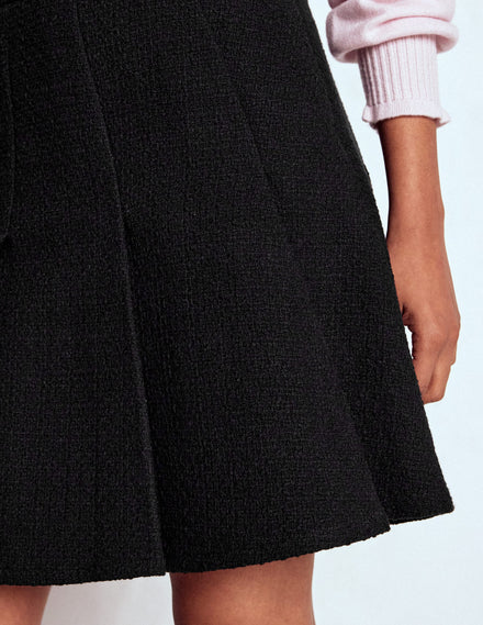 Flippy Textured Skirt-Black