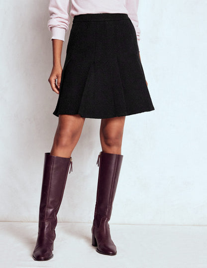 Flippy Textured Skirt-Black-4