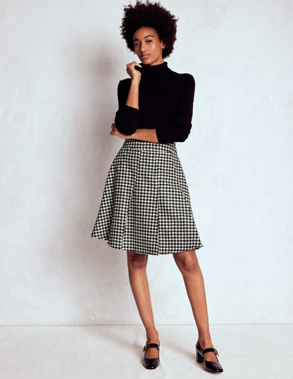 Flippy Wool Skirt-Black Dogstooth-1
