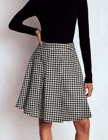 Flippy Wool Skirt-Black Dogstooth-4