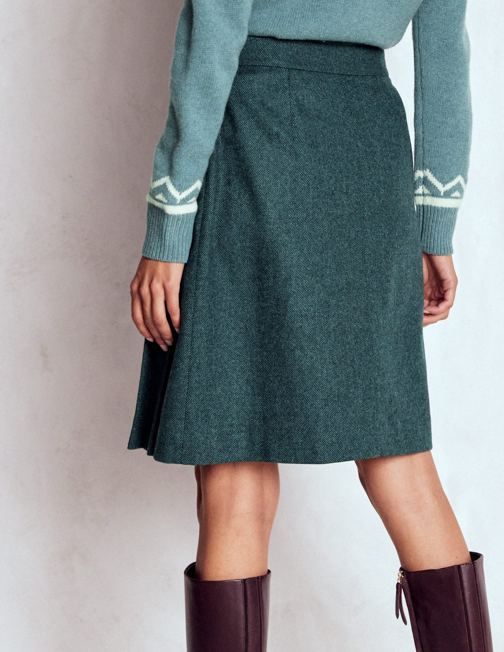 Helen Wool Kilt Skirt-Green and Navy Herringbone-3