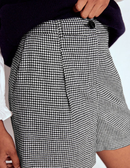 Wool Tailored Shorts-Black and Ivory Puppytooth
