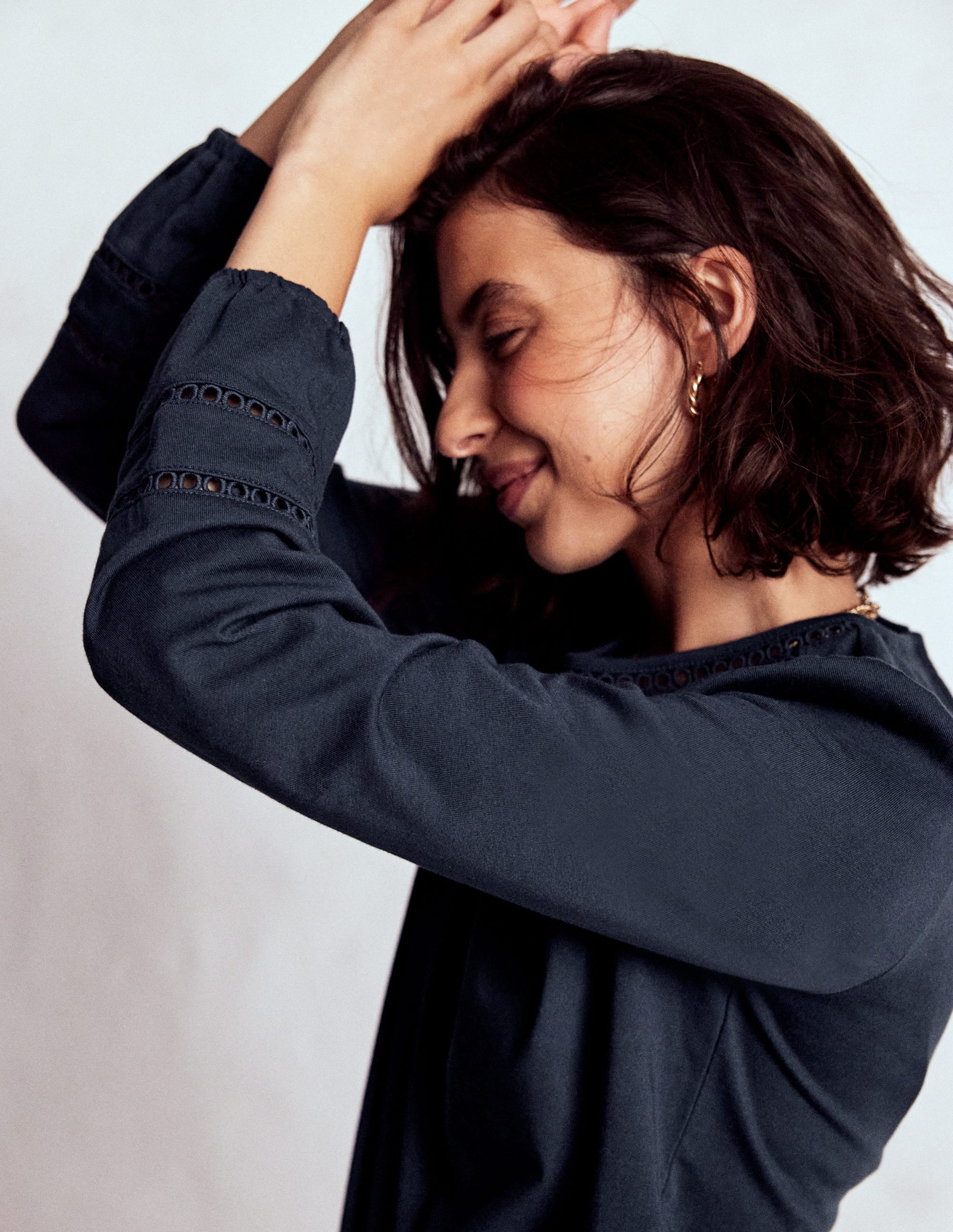 Flo Trim Detail Top-Navy - Image 1