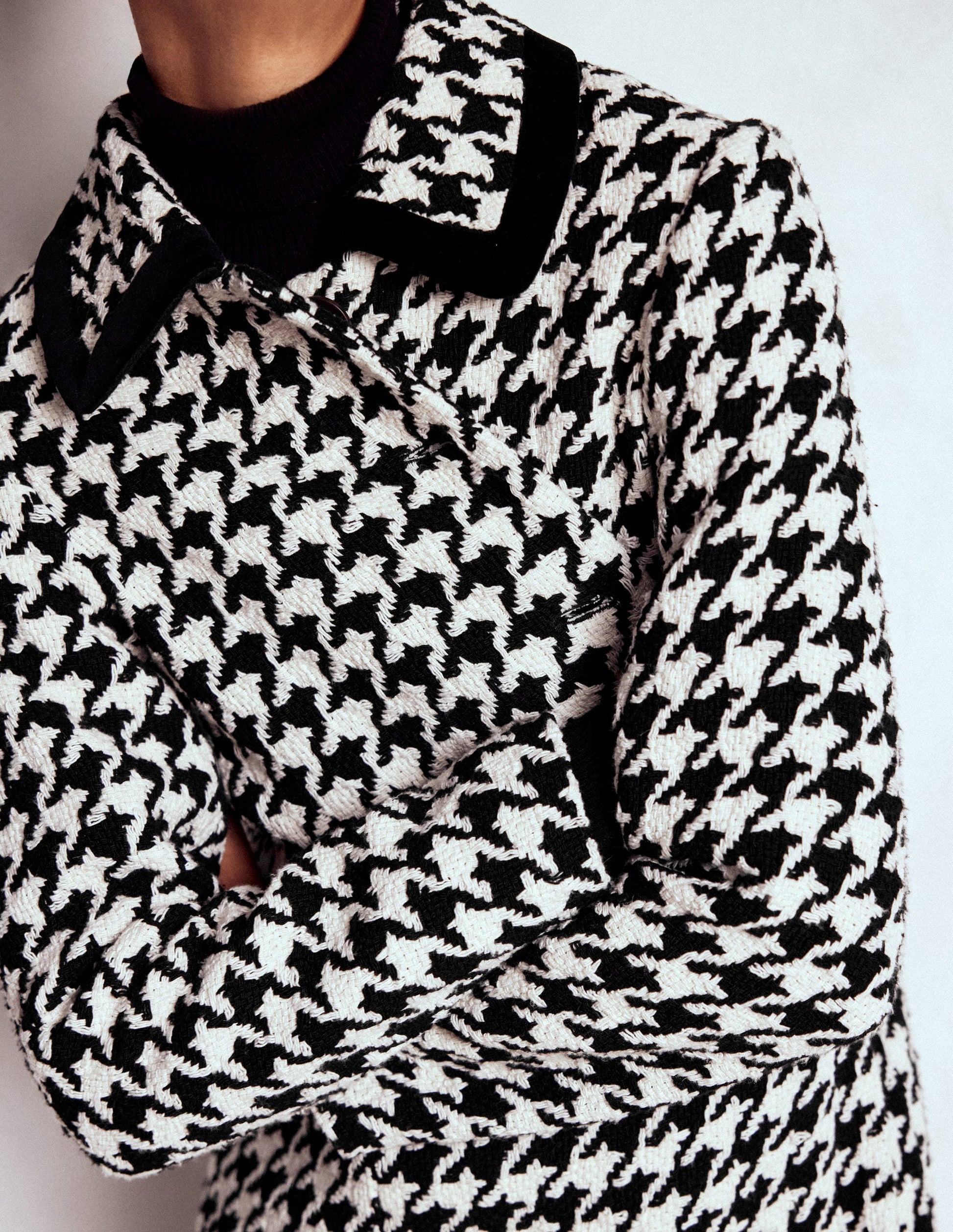 Edinburgh Swing Coat-Black Dogstooth-3