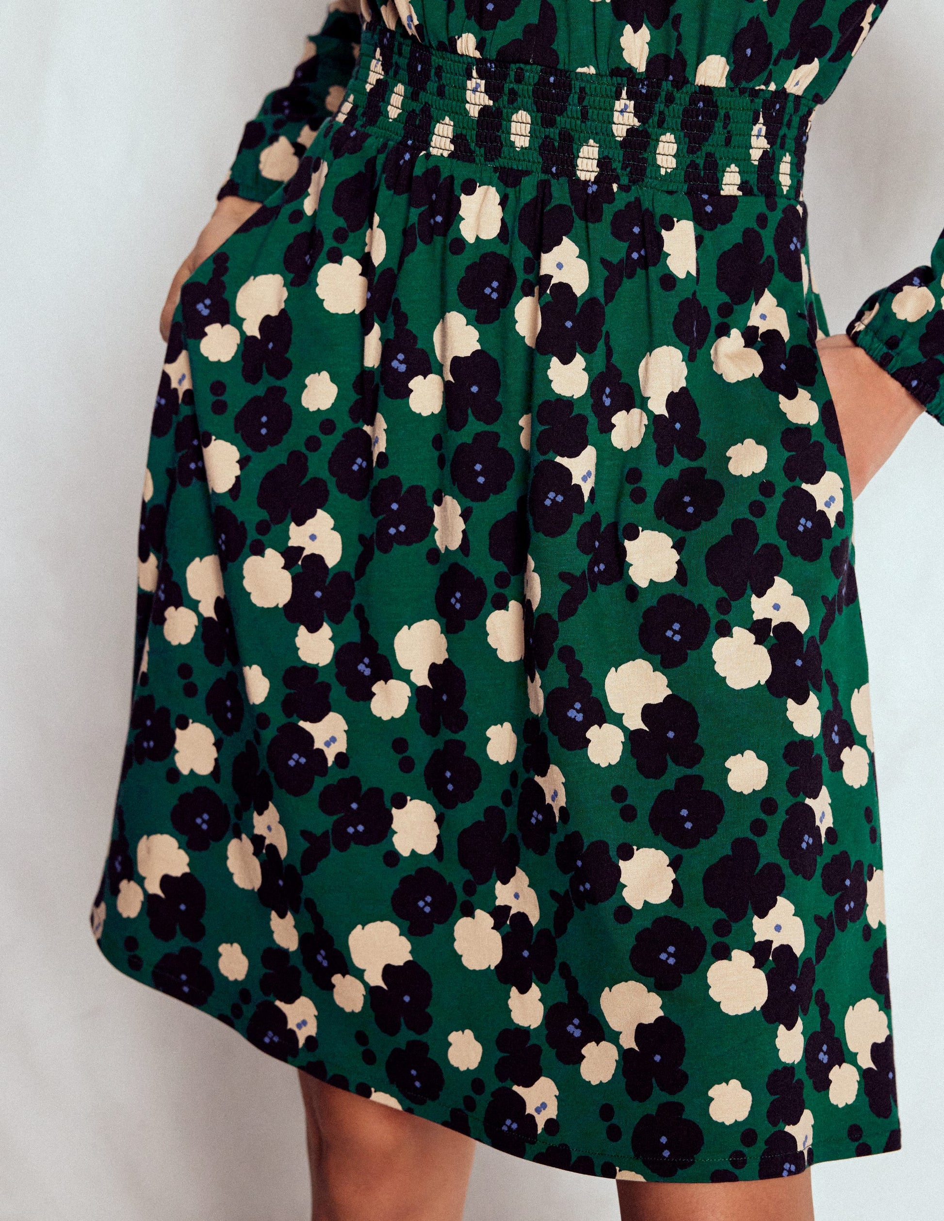 Sarah Short Jersey Dress-Emerald Night, Garden Blossom-3