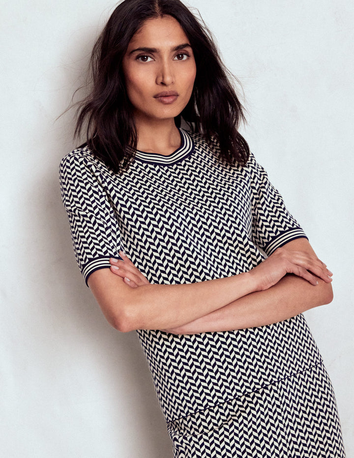 Jacquard Knitted T-Shirt-Navy/ Ivory Dogtooth