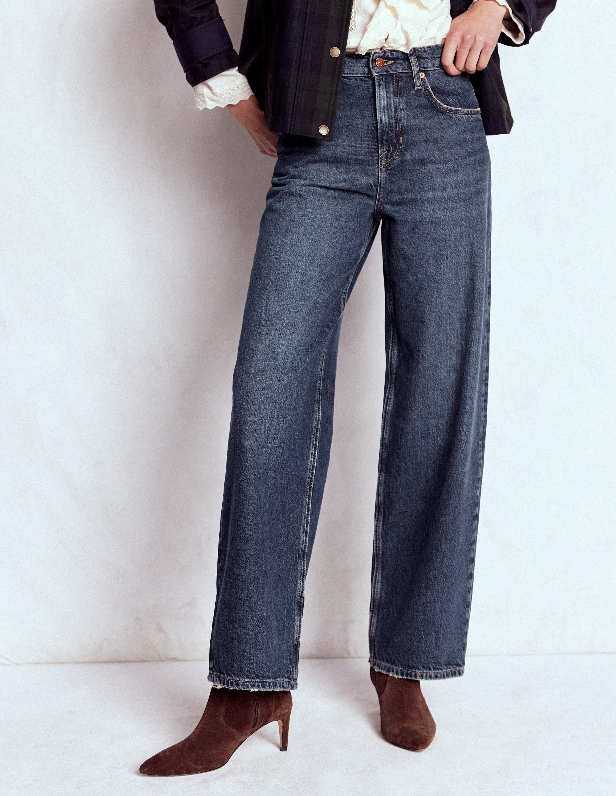 Mid Rise Relaxed Leg Jeans-Dark Vintage - Image 4