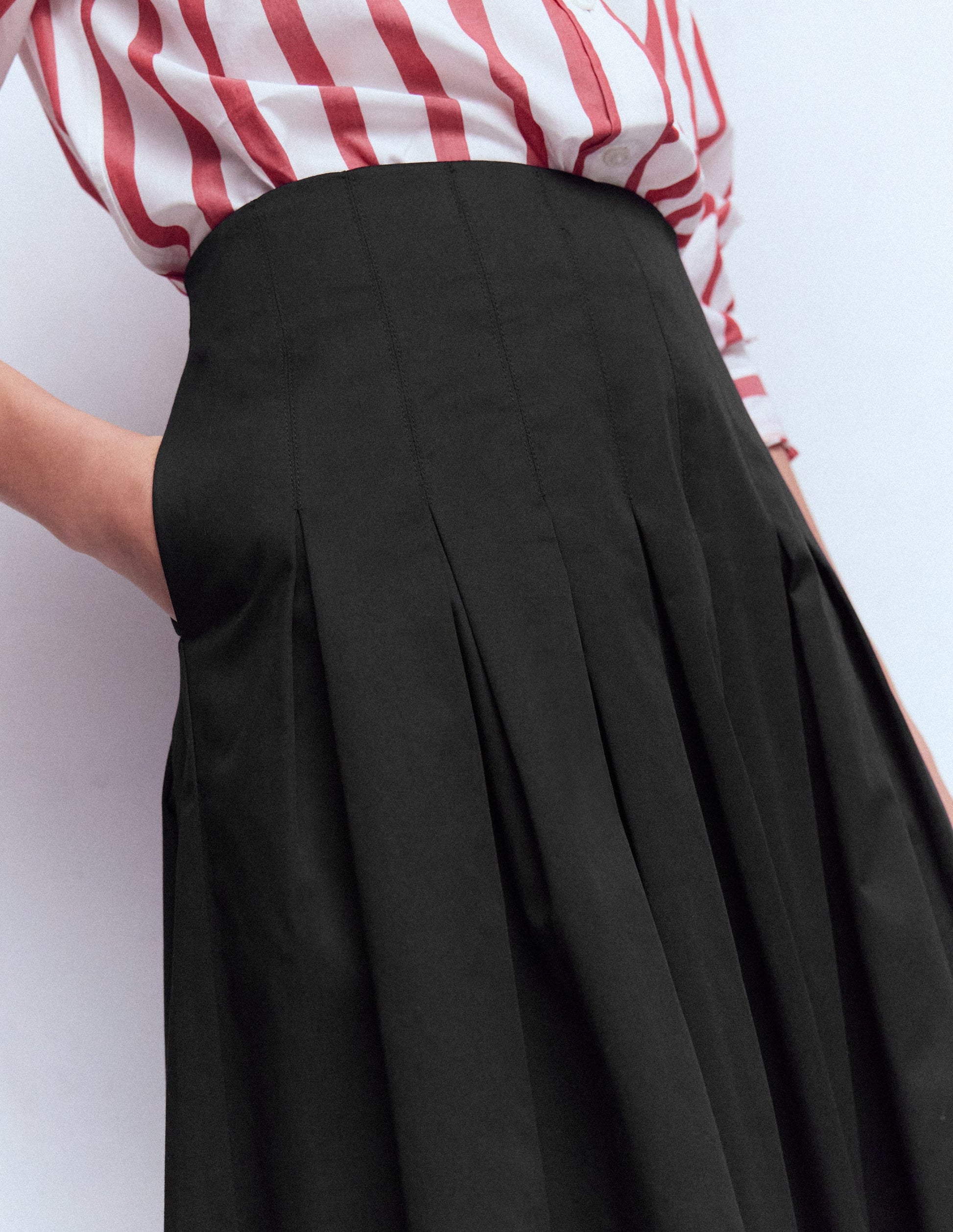 Valentina Sateen Skirt-Black-2