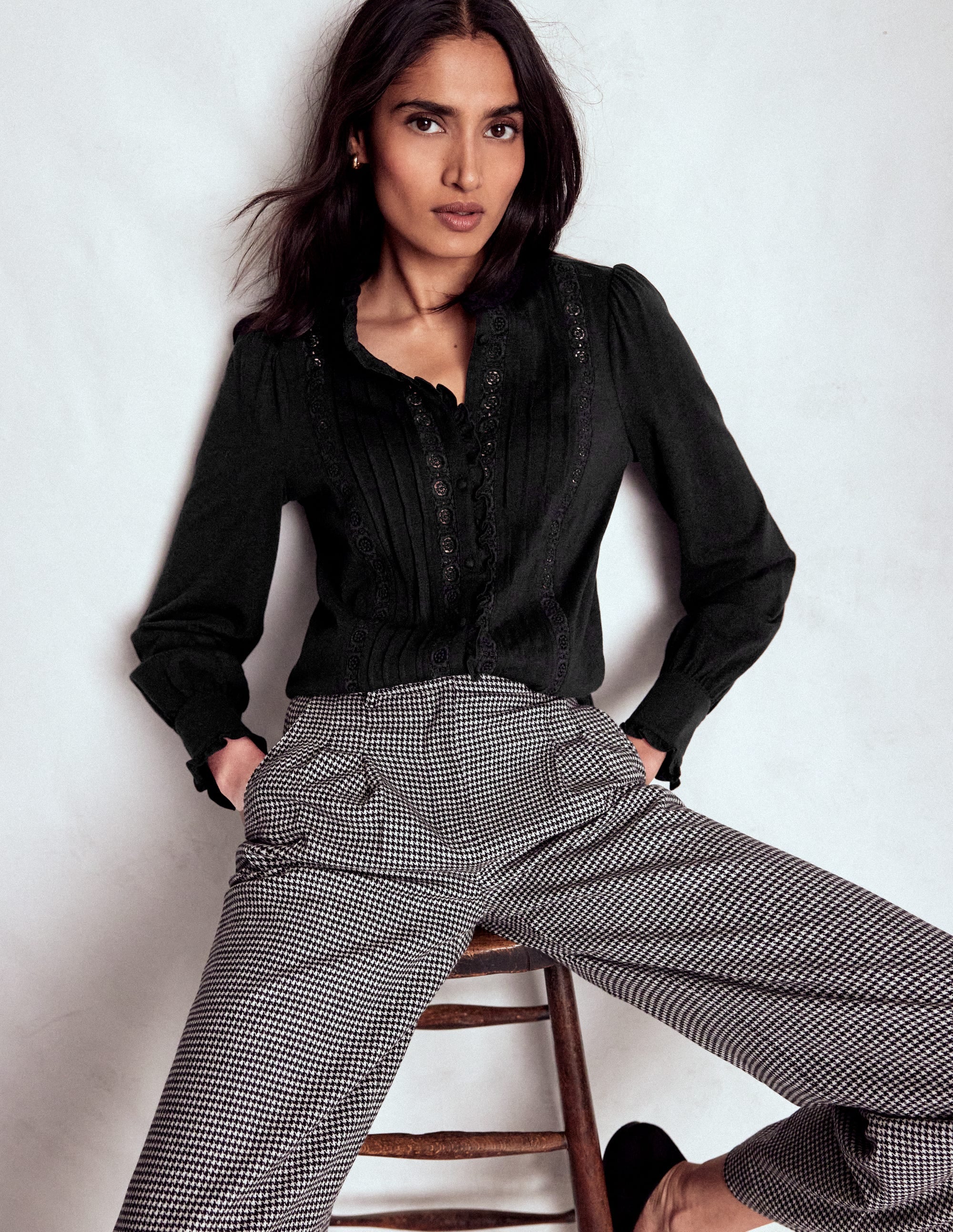 Lace Detail Jersey Shirt-Black - Image 1