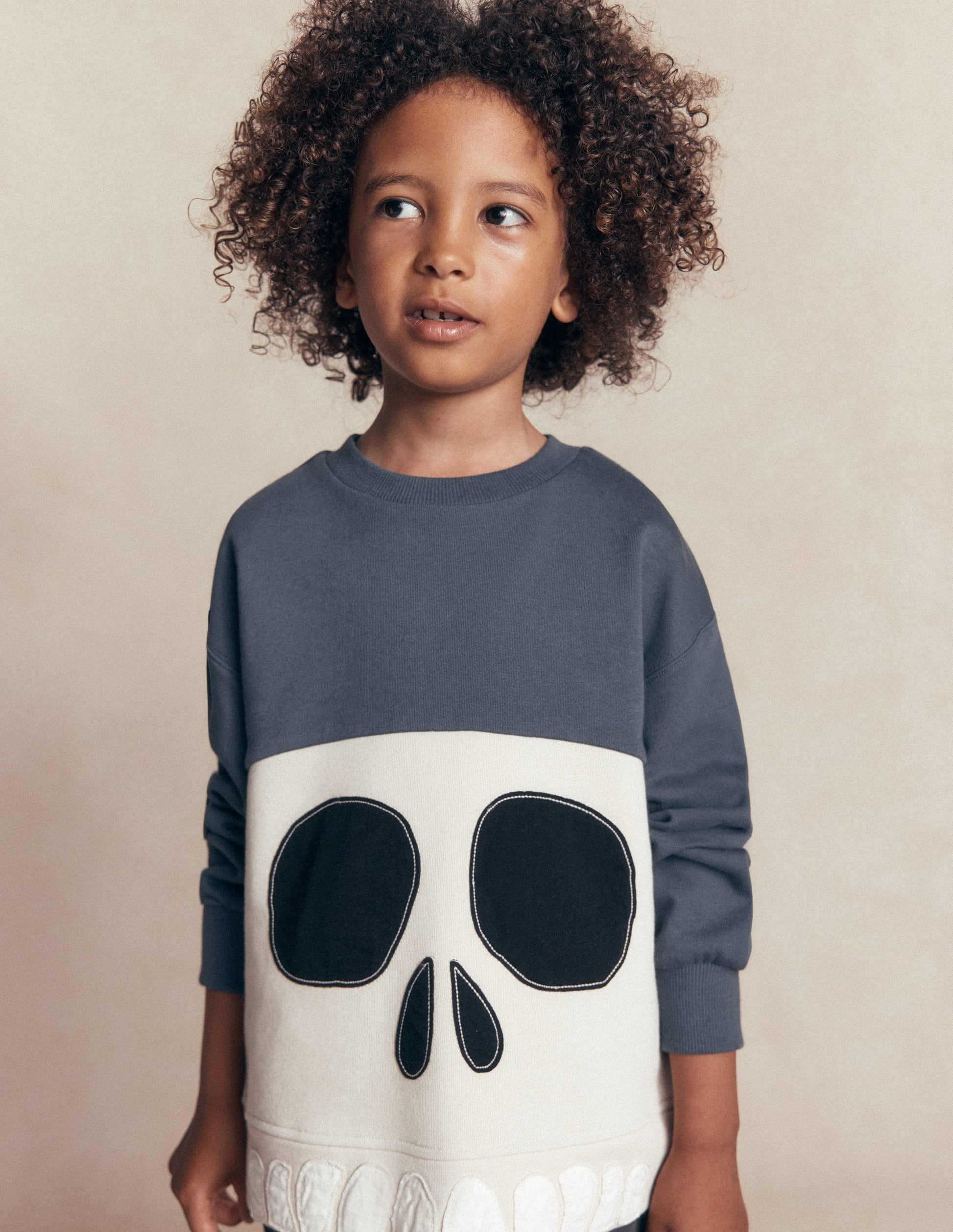 Halloween Glow Sweatshirt-College Navy Skull-2