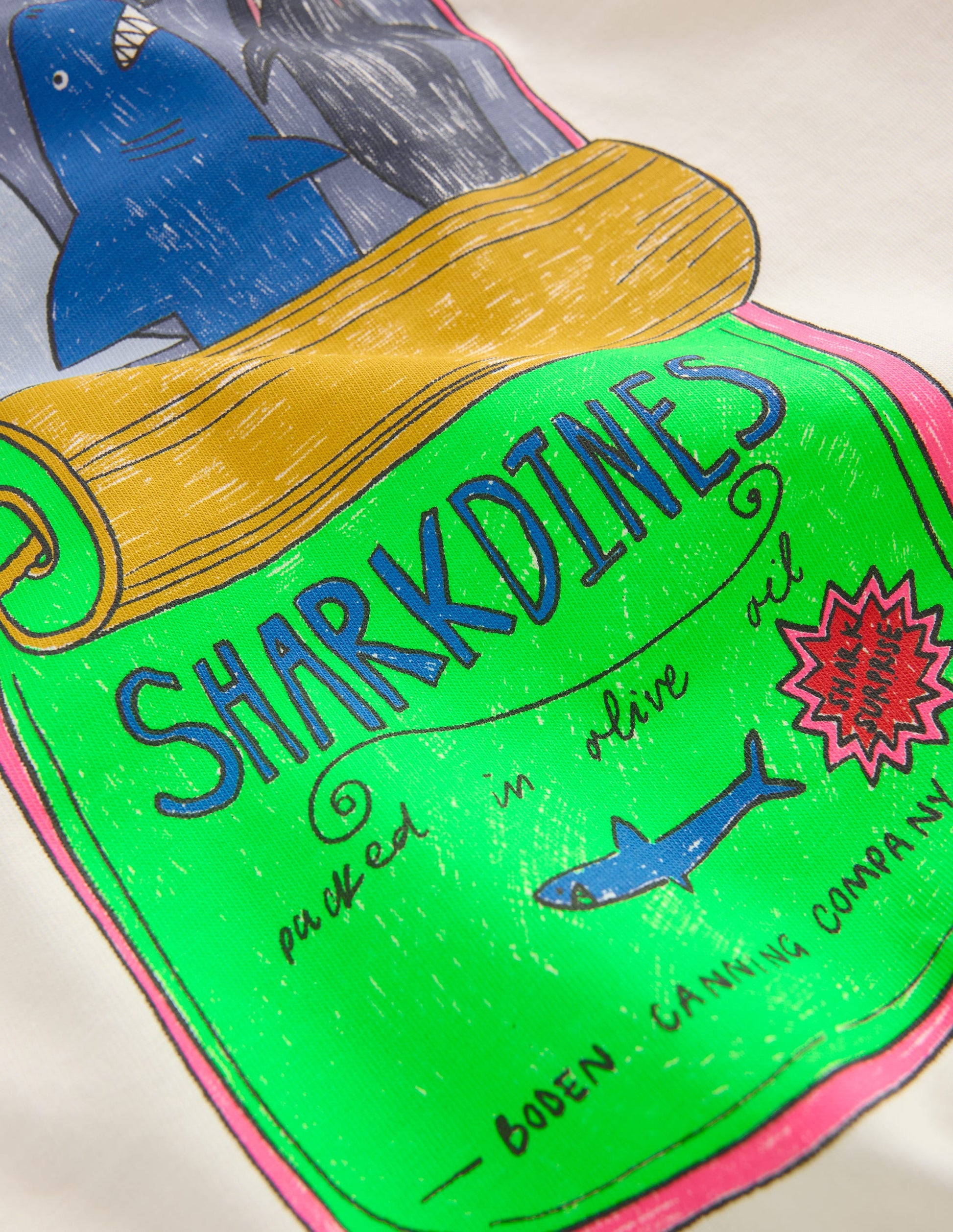 Relaxed Graphic T-shirt-Parchament Sardine Can-4