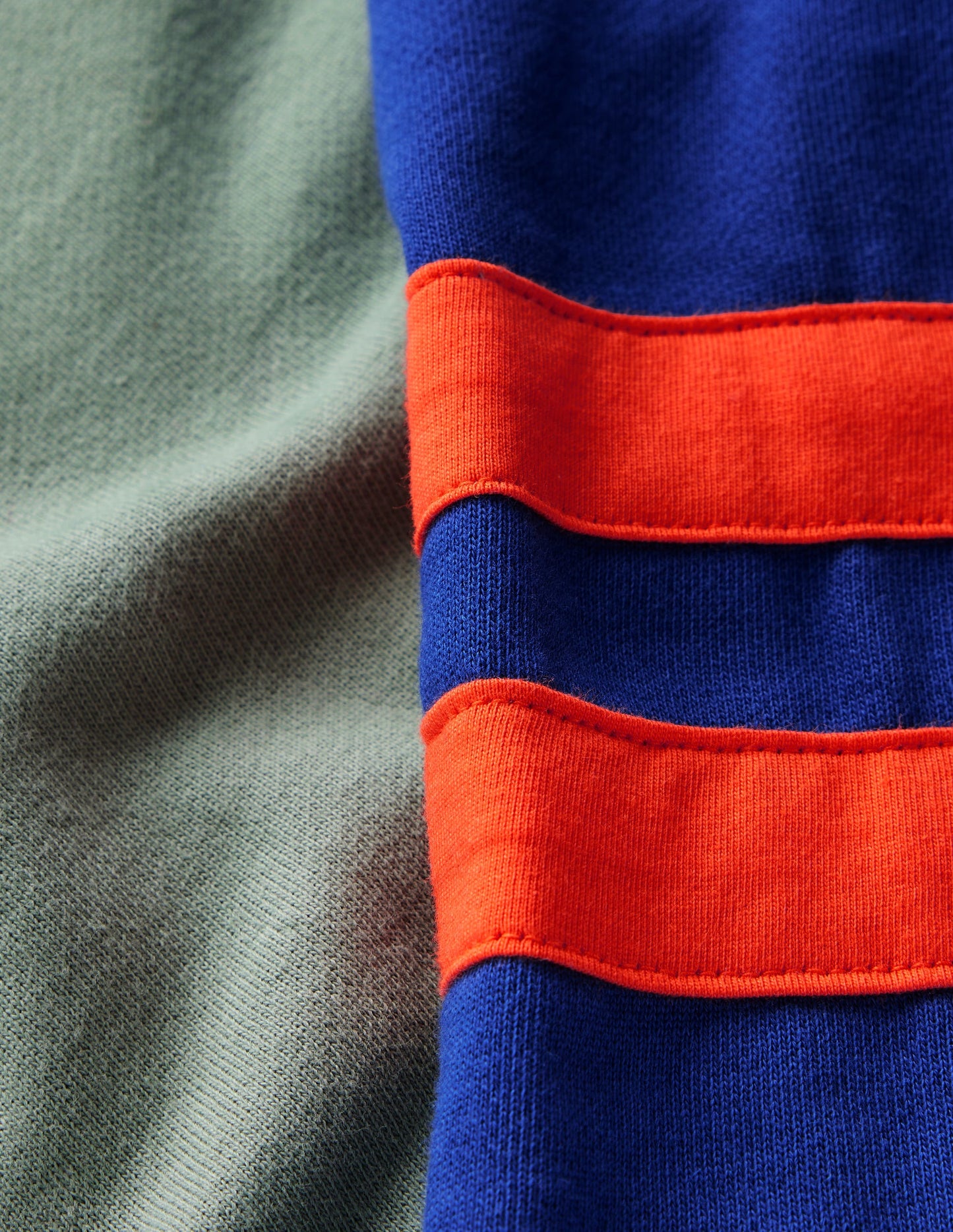 Colourblock Sleeve Sweatshirt-CHINOISE GREEN COLOURBLOCK