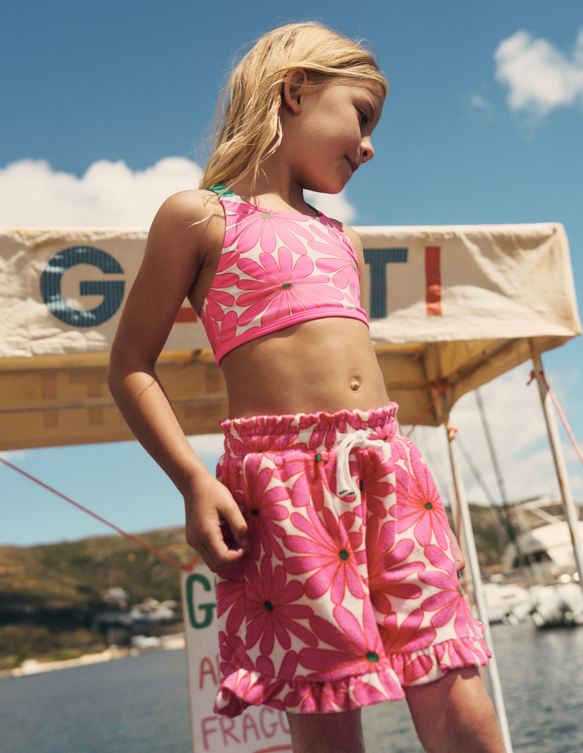 Towelling Ruffle Shorts-Festival Pink Giant Daisy-1