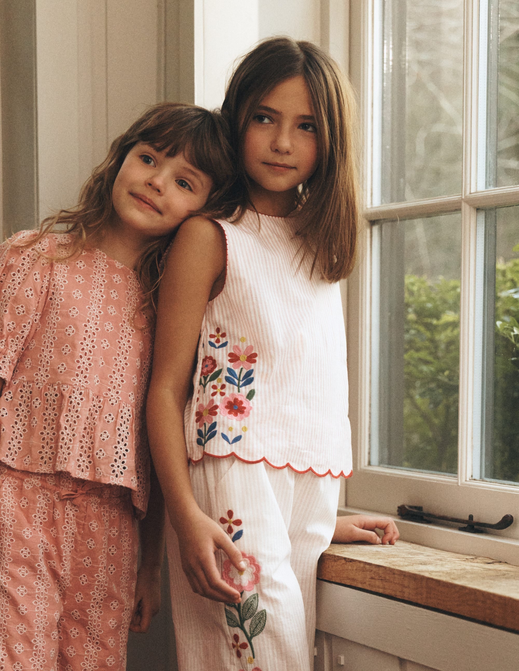 Woven Shell Top-Chalk Pink/ Ivory Floral - Image 4