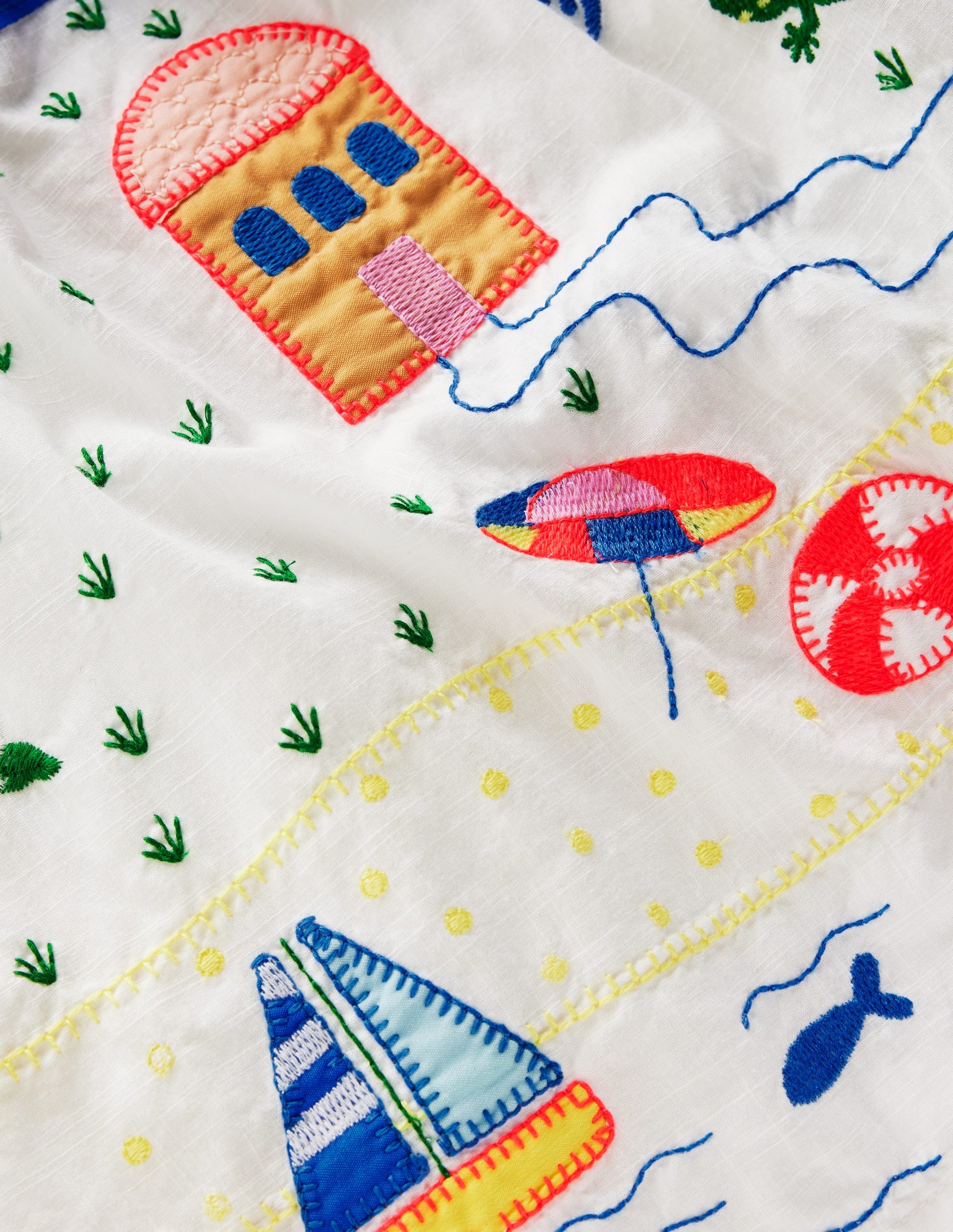 Logo Sundress-Soft Ivory Outdoor Scene-4