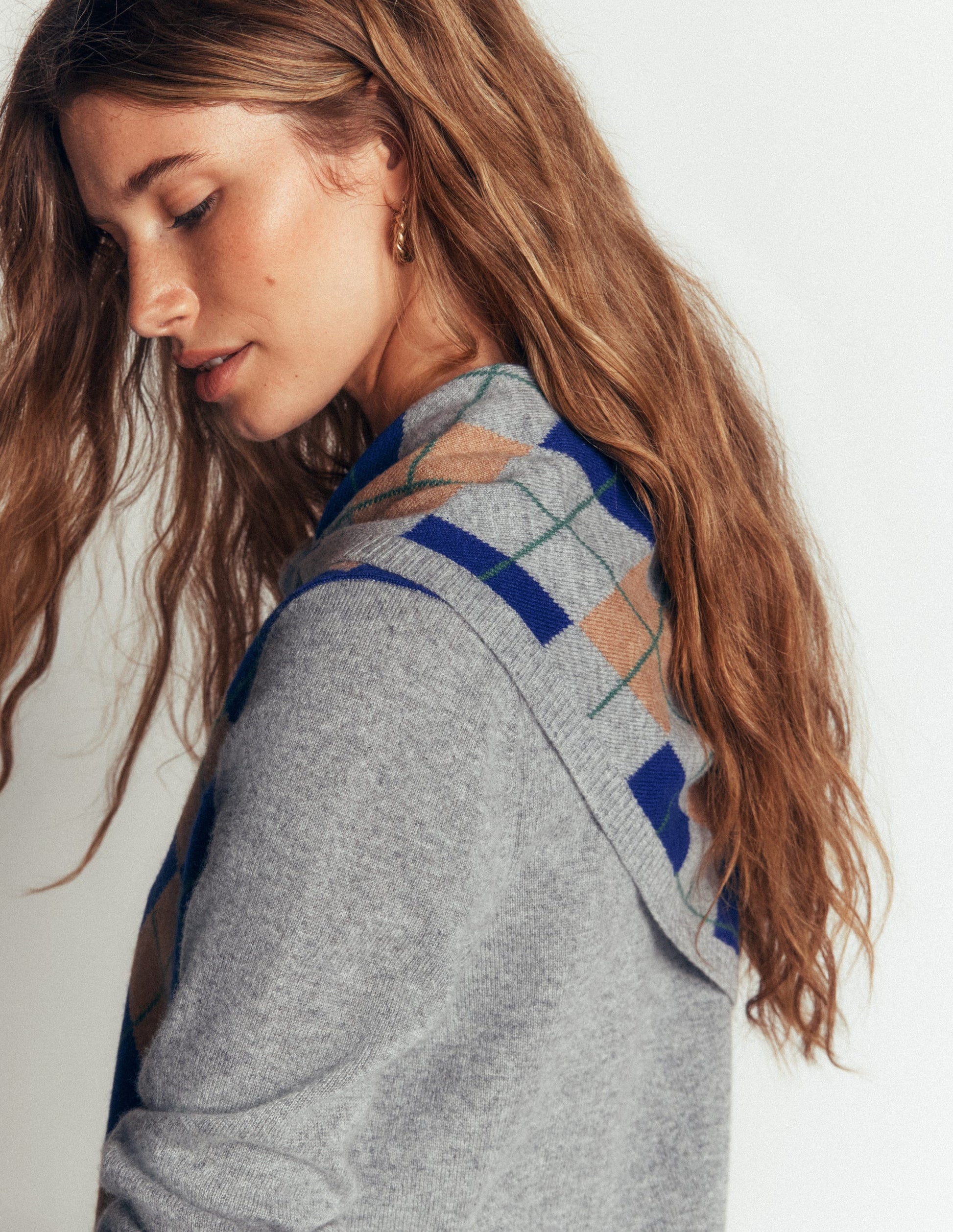 Cashmere Neckerchief-Grey Argyle-2