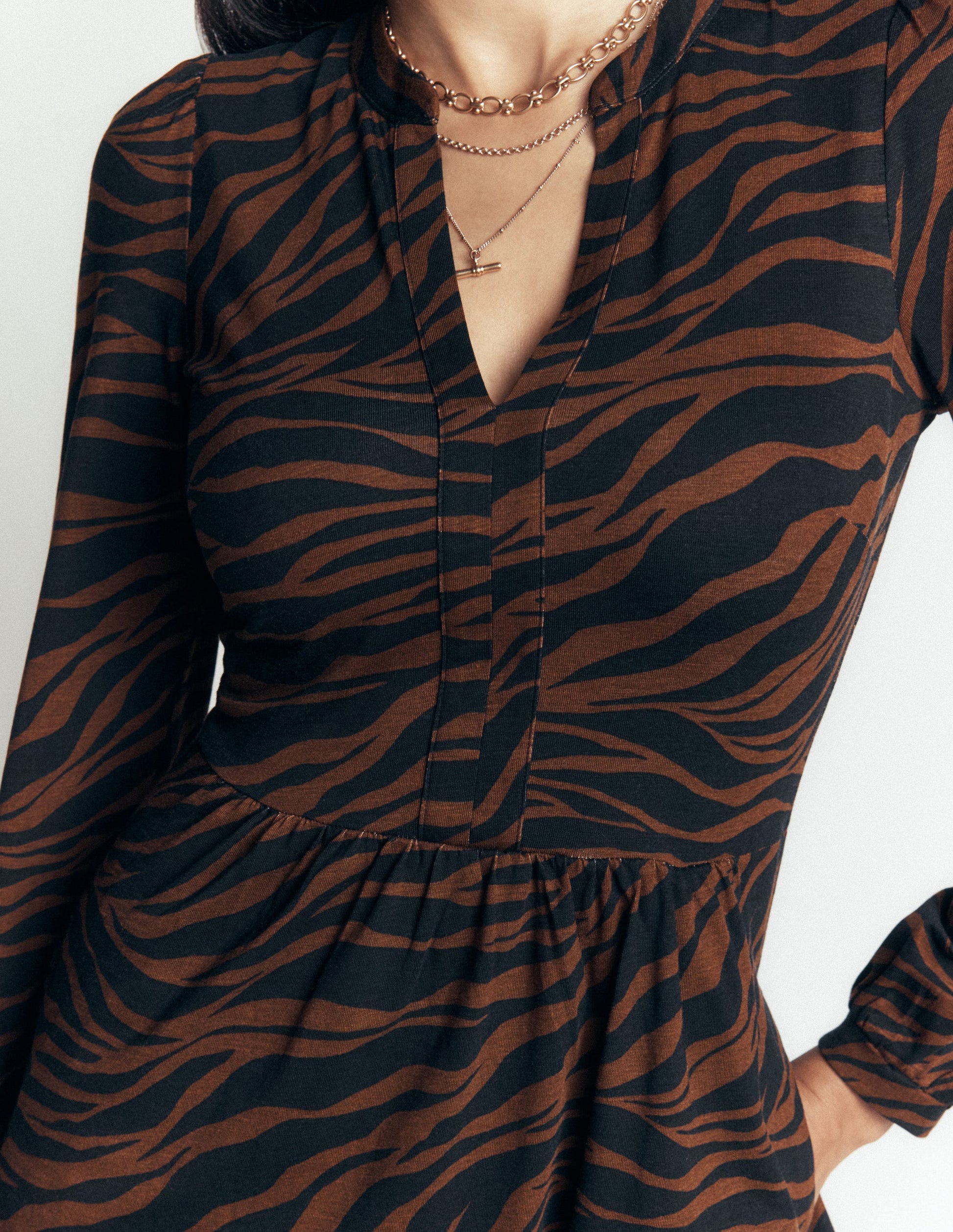 Naomi Relaxed Jersey Dress-Raw Umber, Zebra Swirl-2