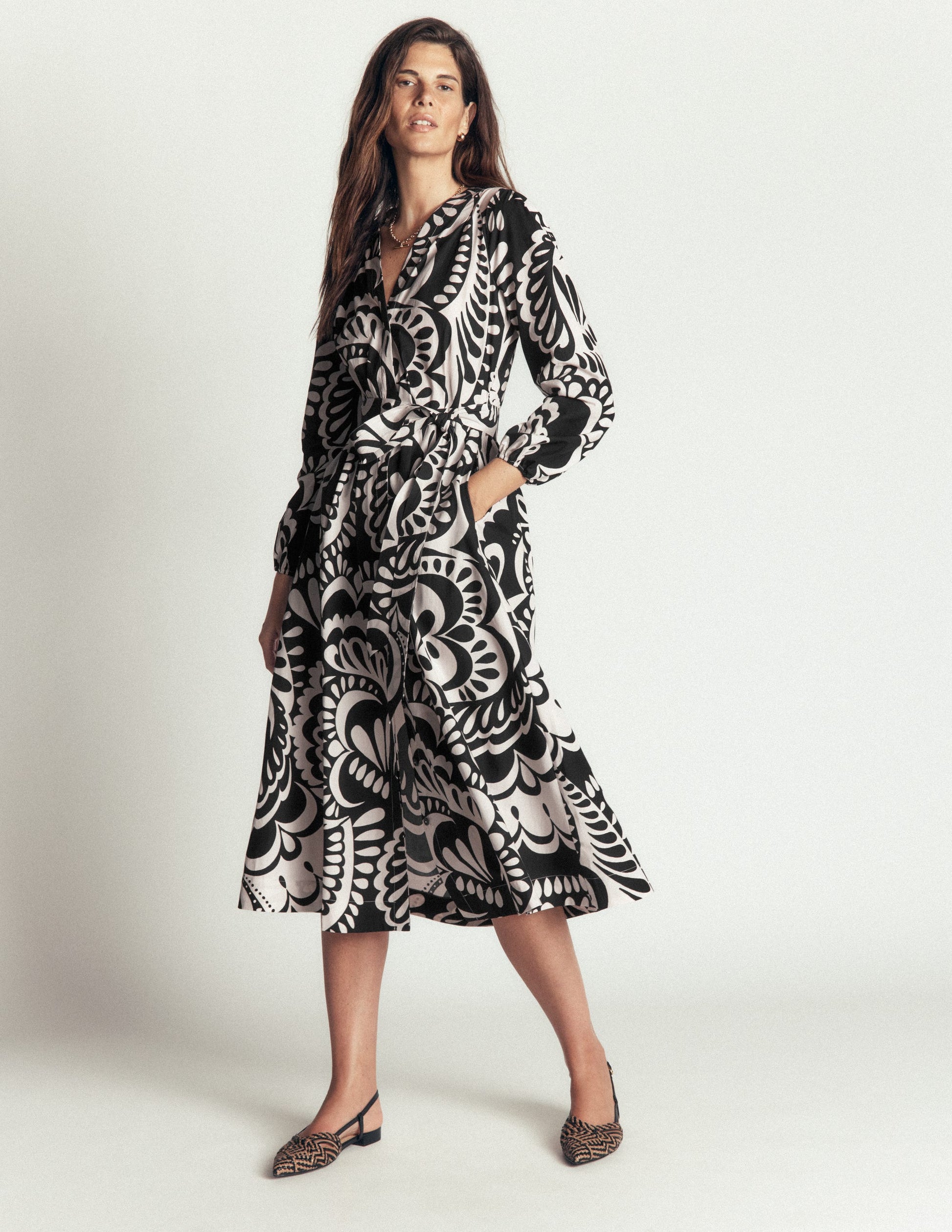 Nicola Cotton Midi Dress-Black, Flourishing Medley-4