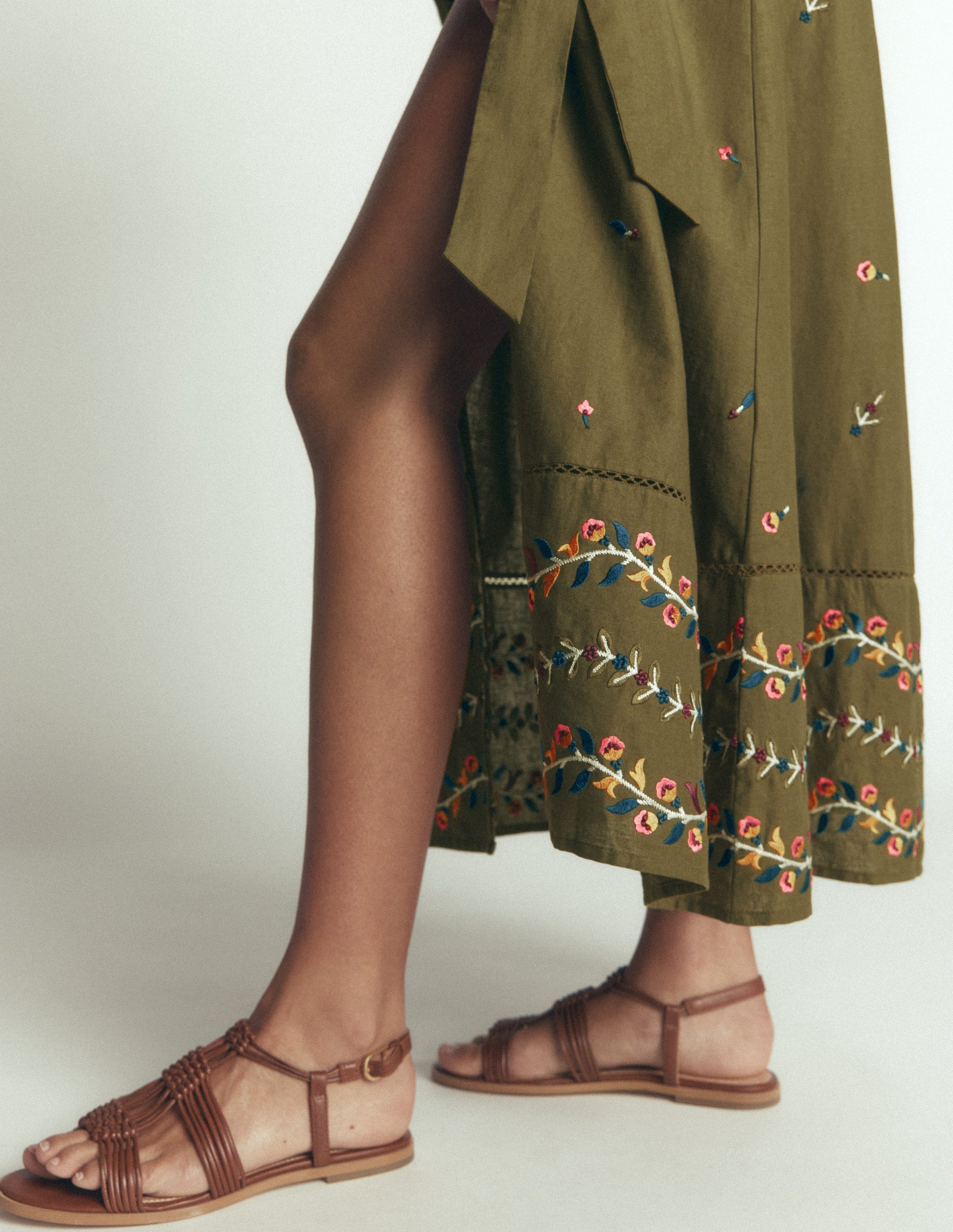Embroidered Linen Dress-Woodland Green, Embroidery-2