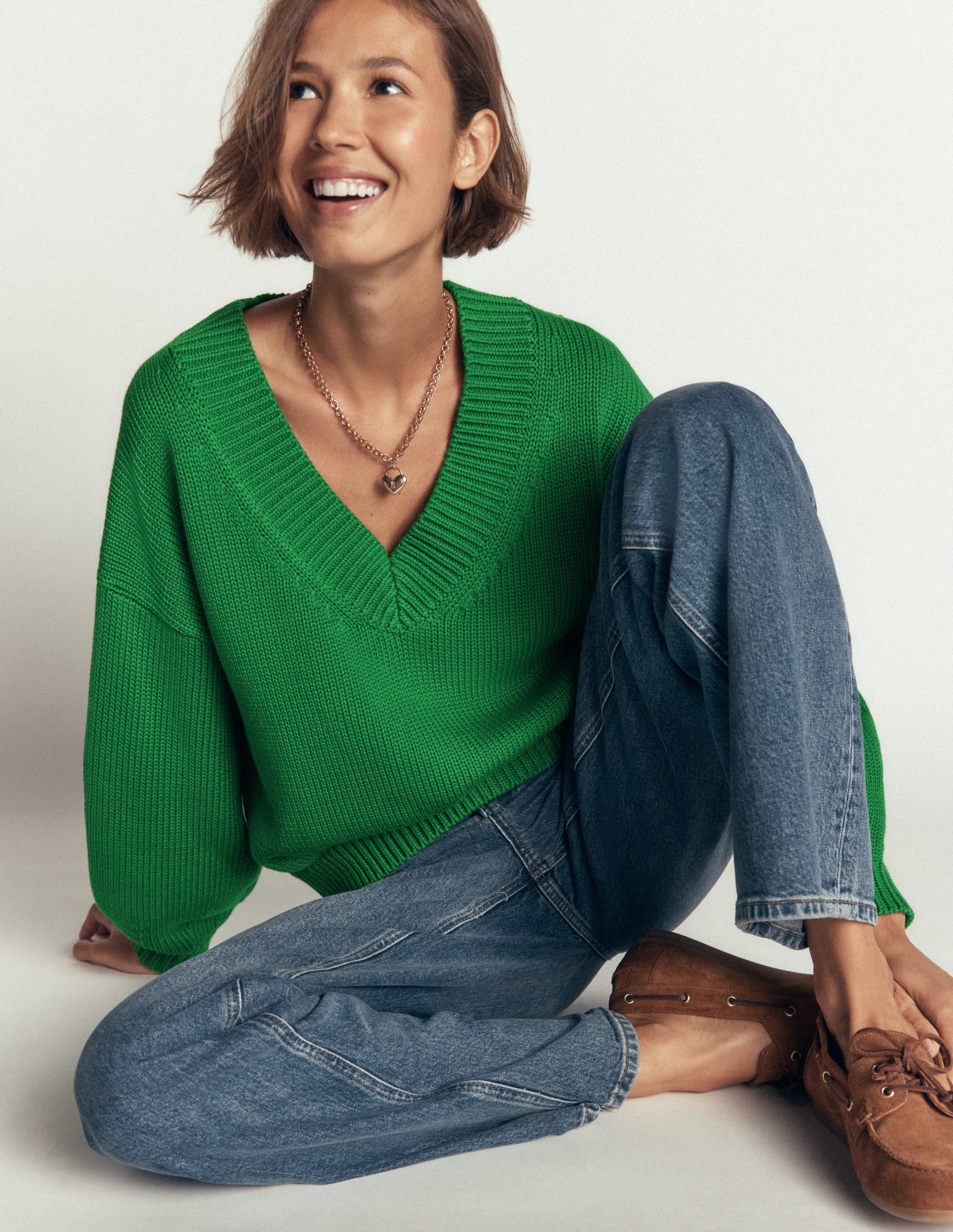 Lucy Cotton V-neck Jumper-Highland Green - Image 1