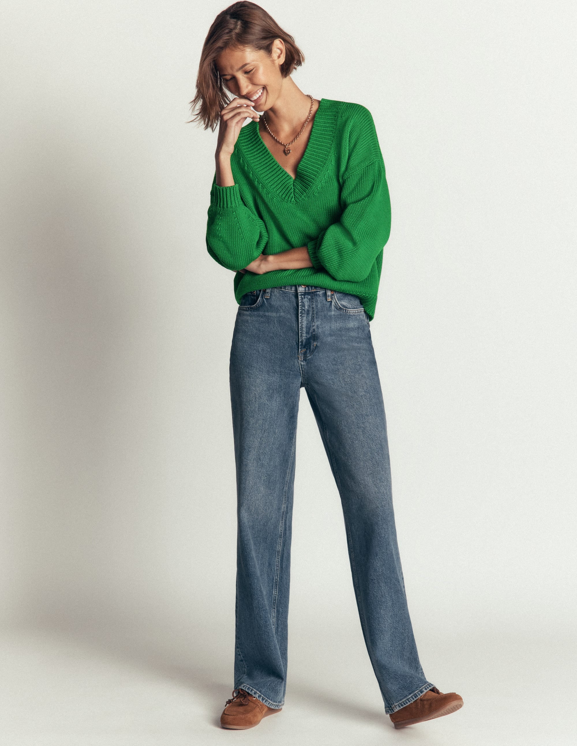 Lucy Cotton V-neck Jumper-Highland Green - Image 4