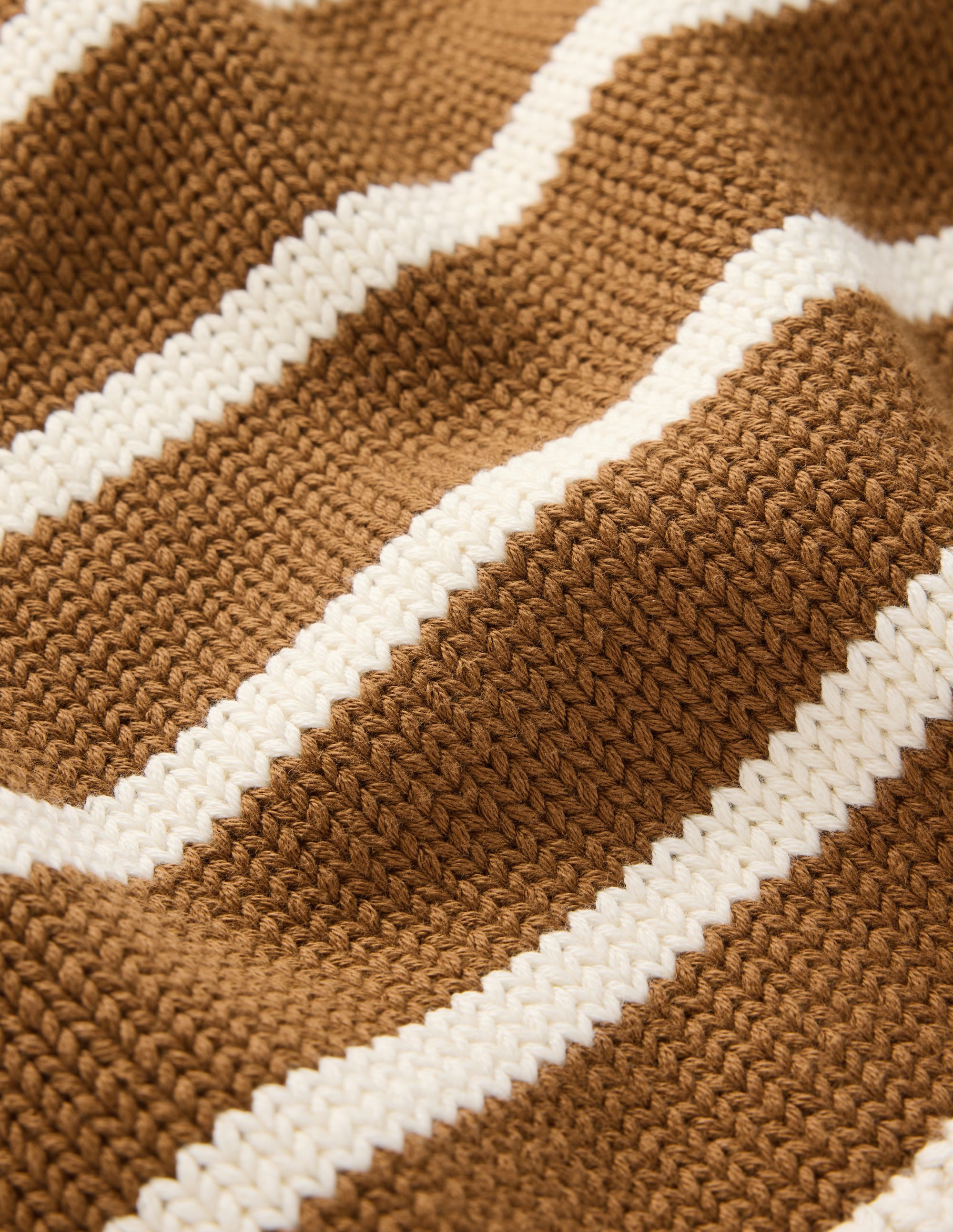 Lucy Cotton V-neck Jumper-Gingerbread, Ivory - Image 9