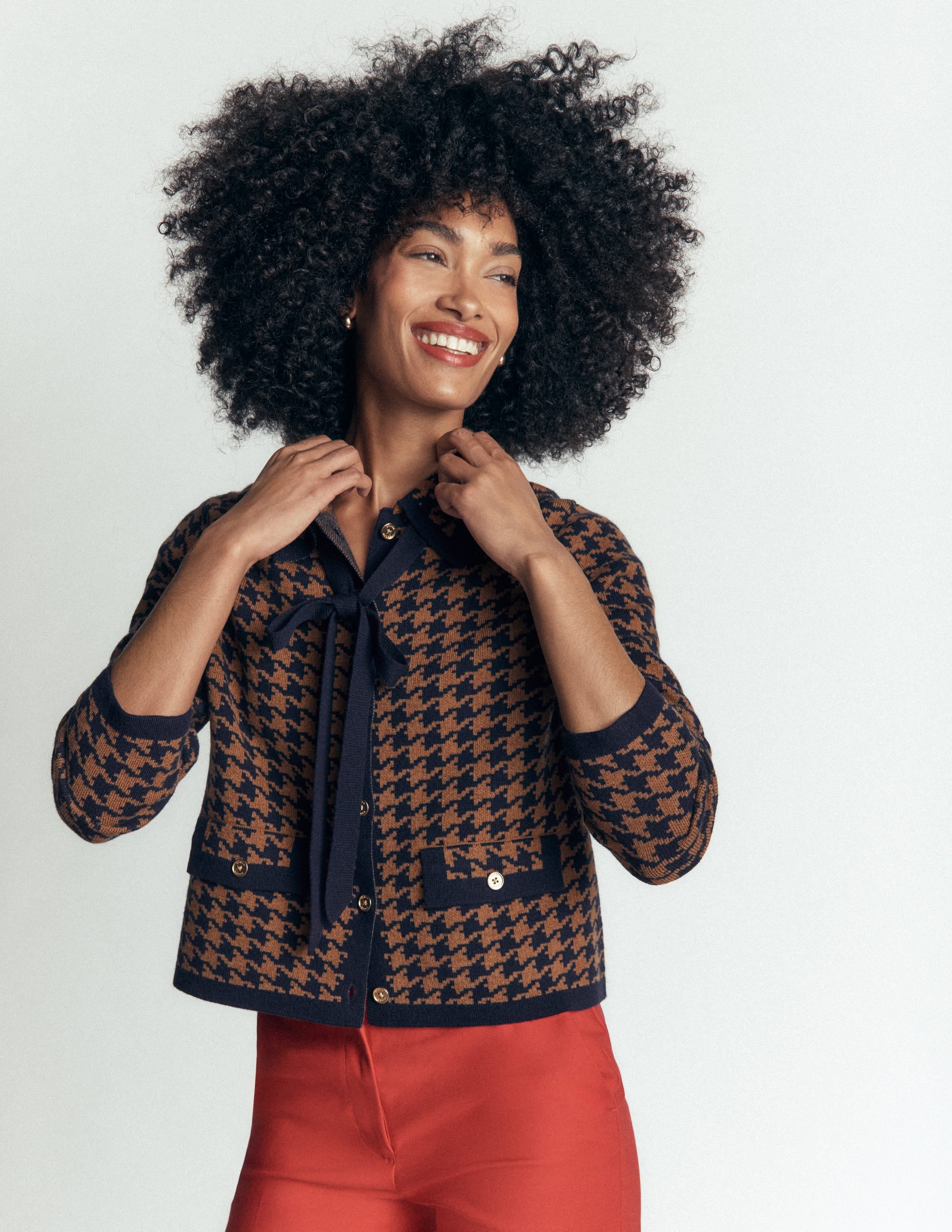 Elizabeth Bow Knitted Jacket-Camel, Dogstooth - Image 4