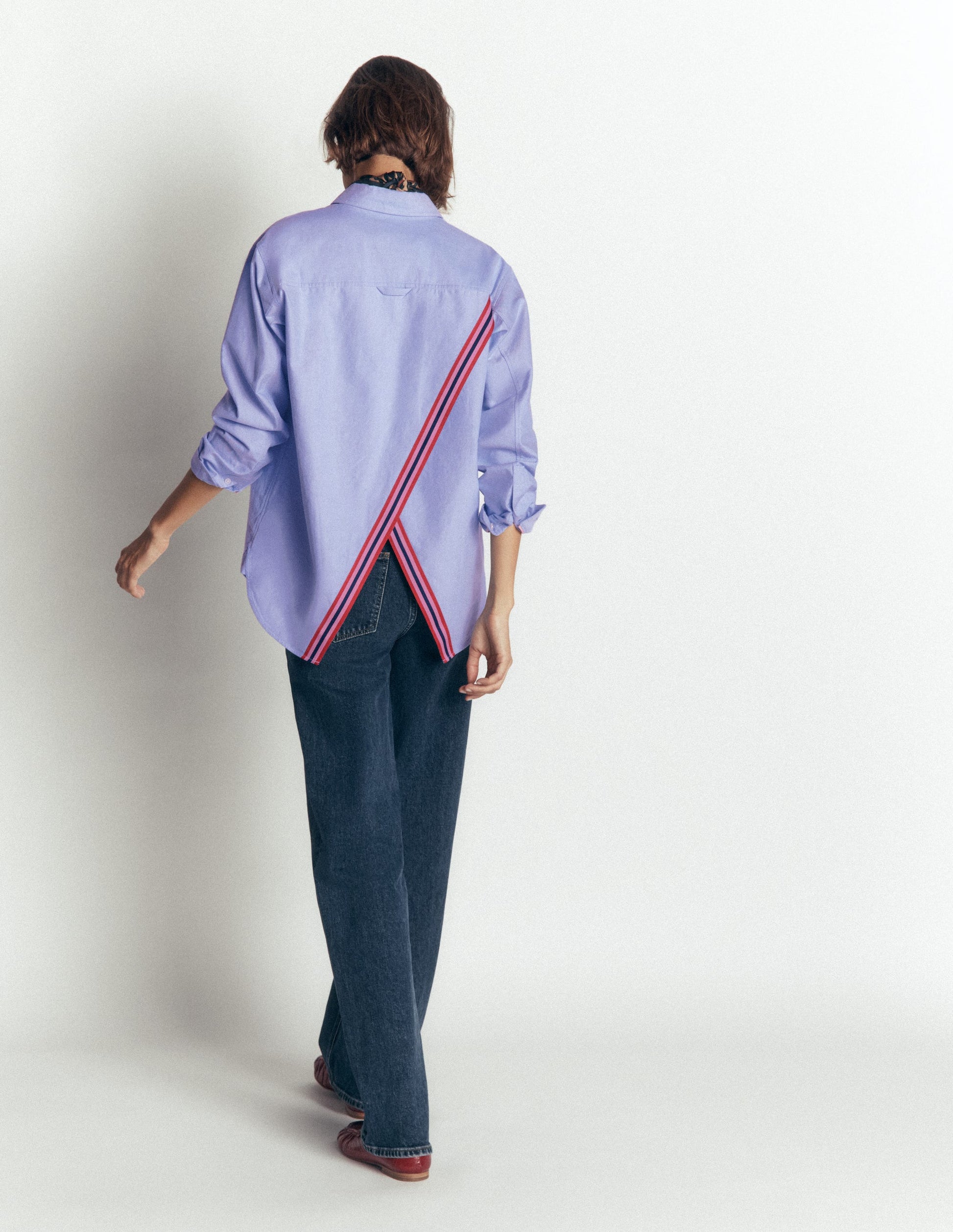Sienna Relaxed Cotton Shirt-Blue Oxford, Trim Back-4